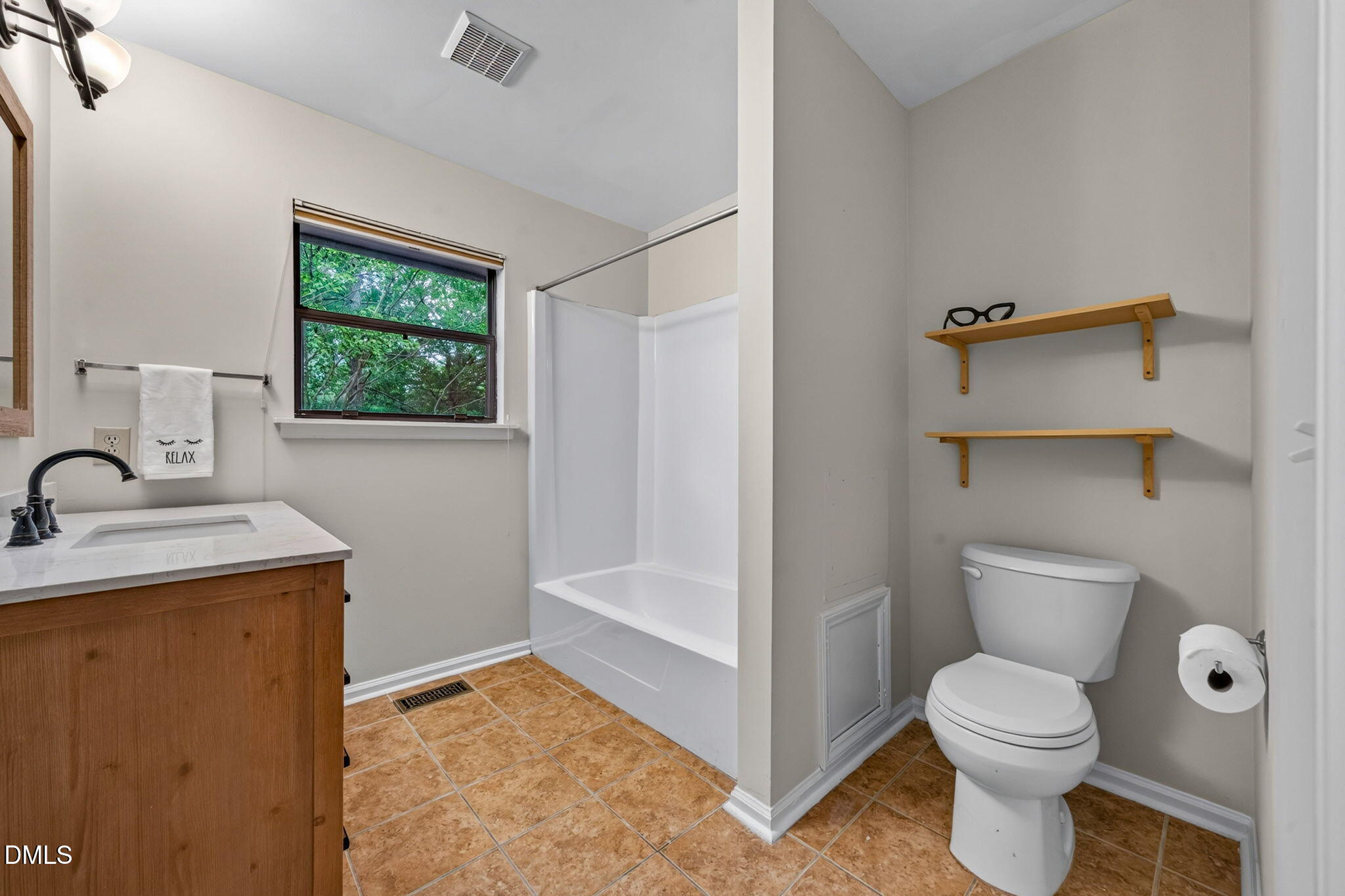 2335 Huron Street Property Photo 18
