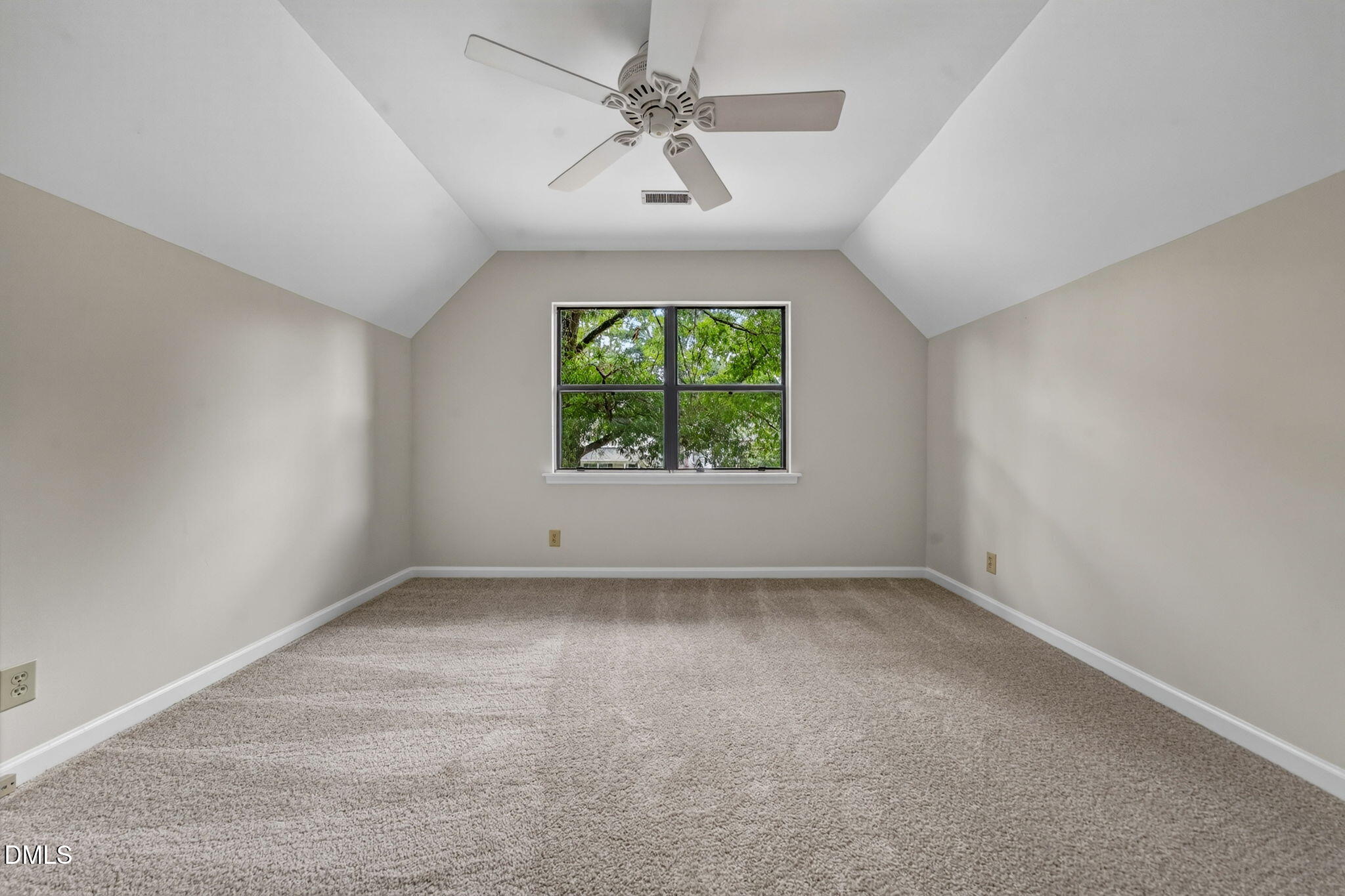 2335 Huron Street Property Photo 20