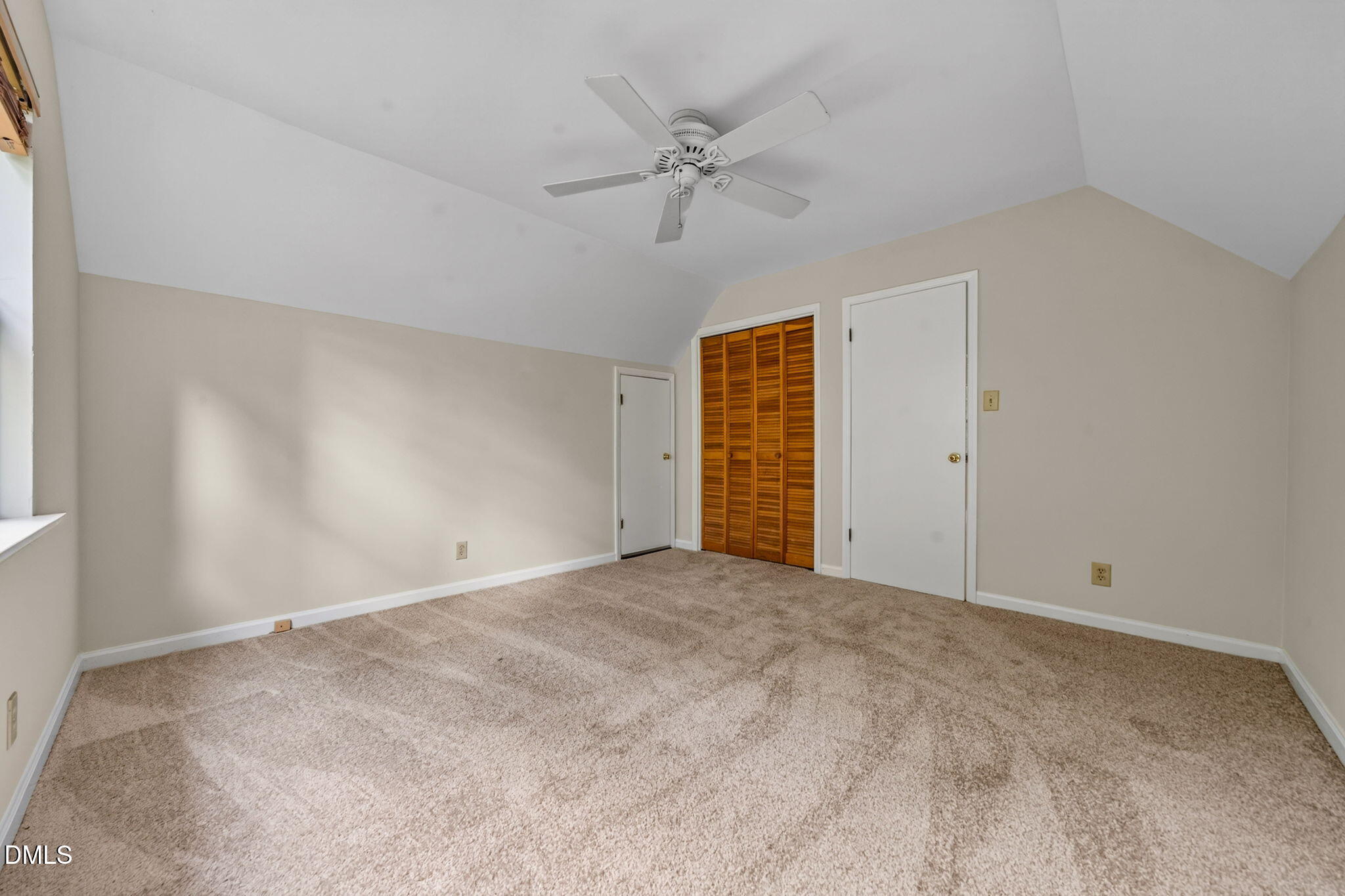 2335 Huron Street Property Photo 22