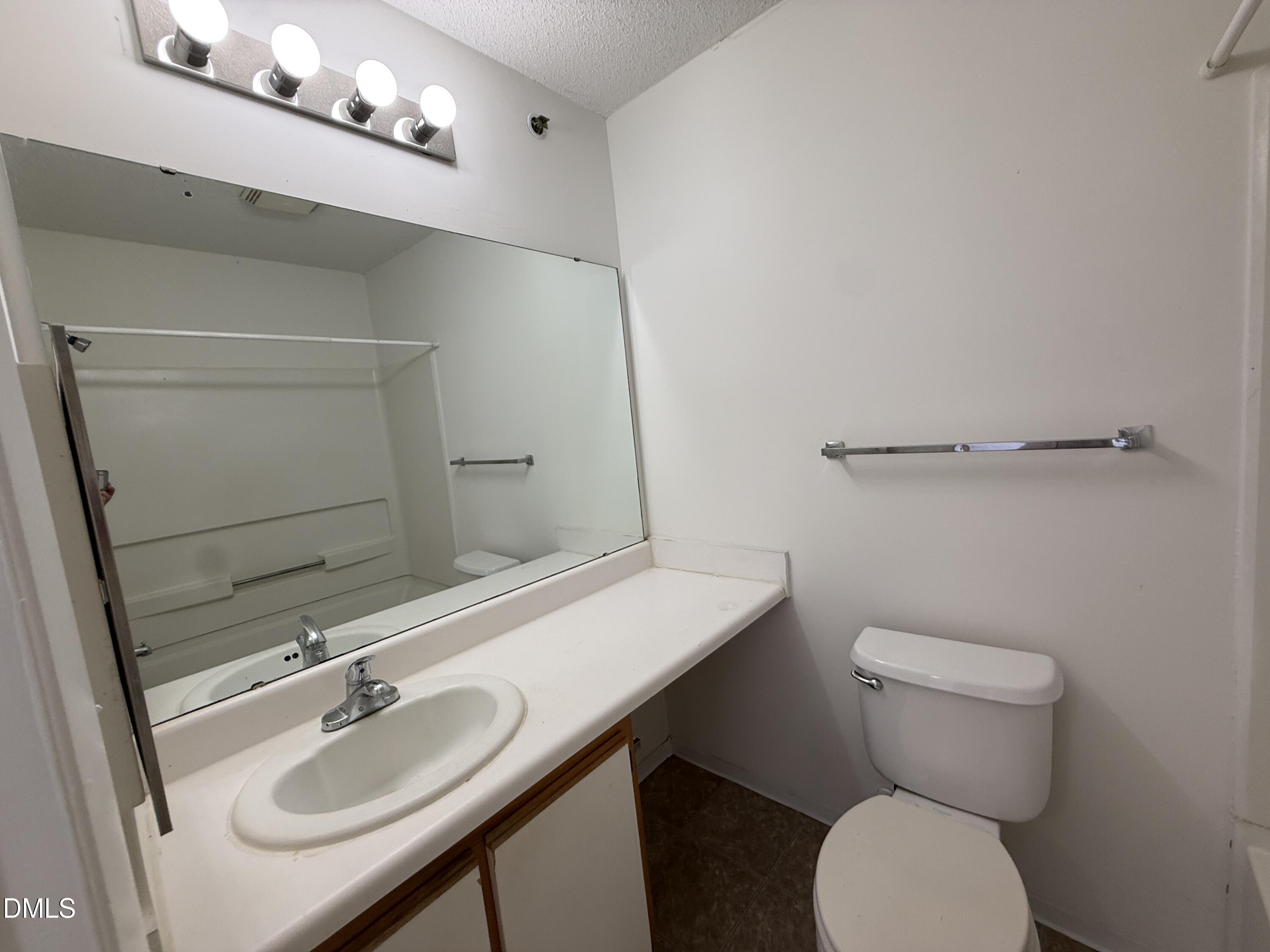 1221 University Court 304 Property Photo 22