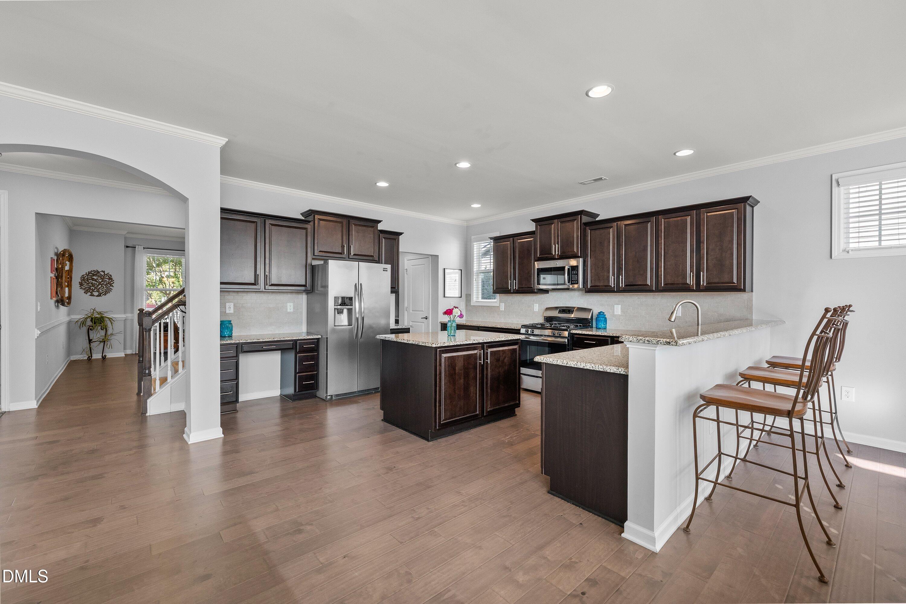 1005 Woodland Grove Way Property Photo 15