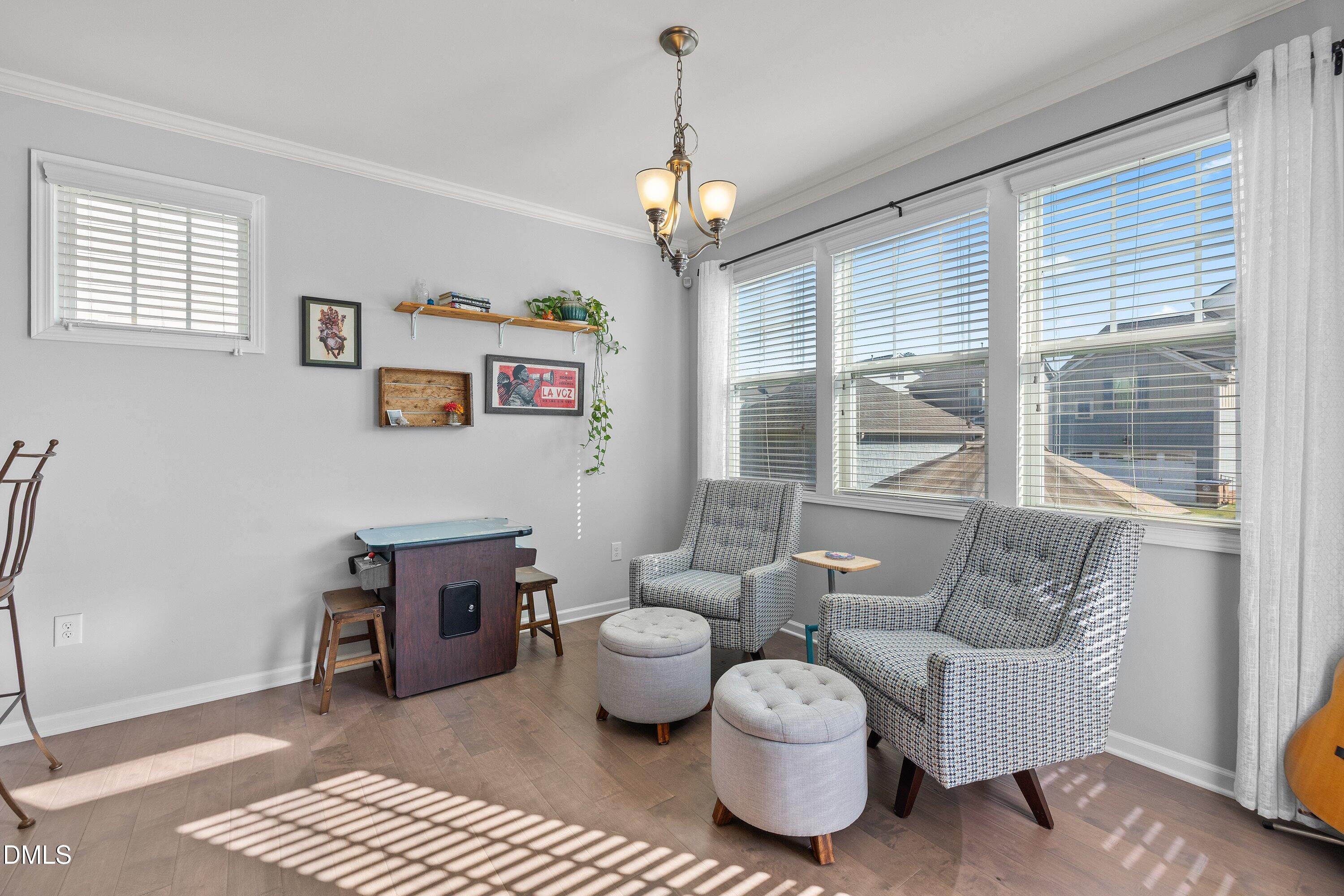 1005 Woodland Grove Way Property Photo 17