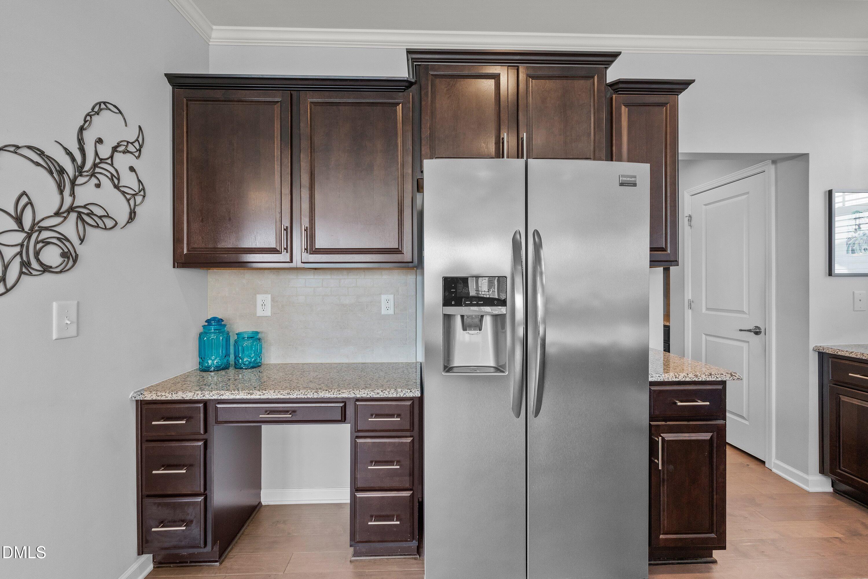1005 Woodland Grove Way Property Photo 24