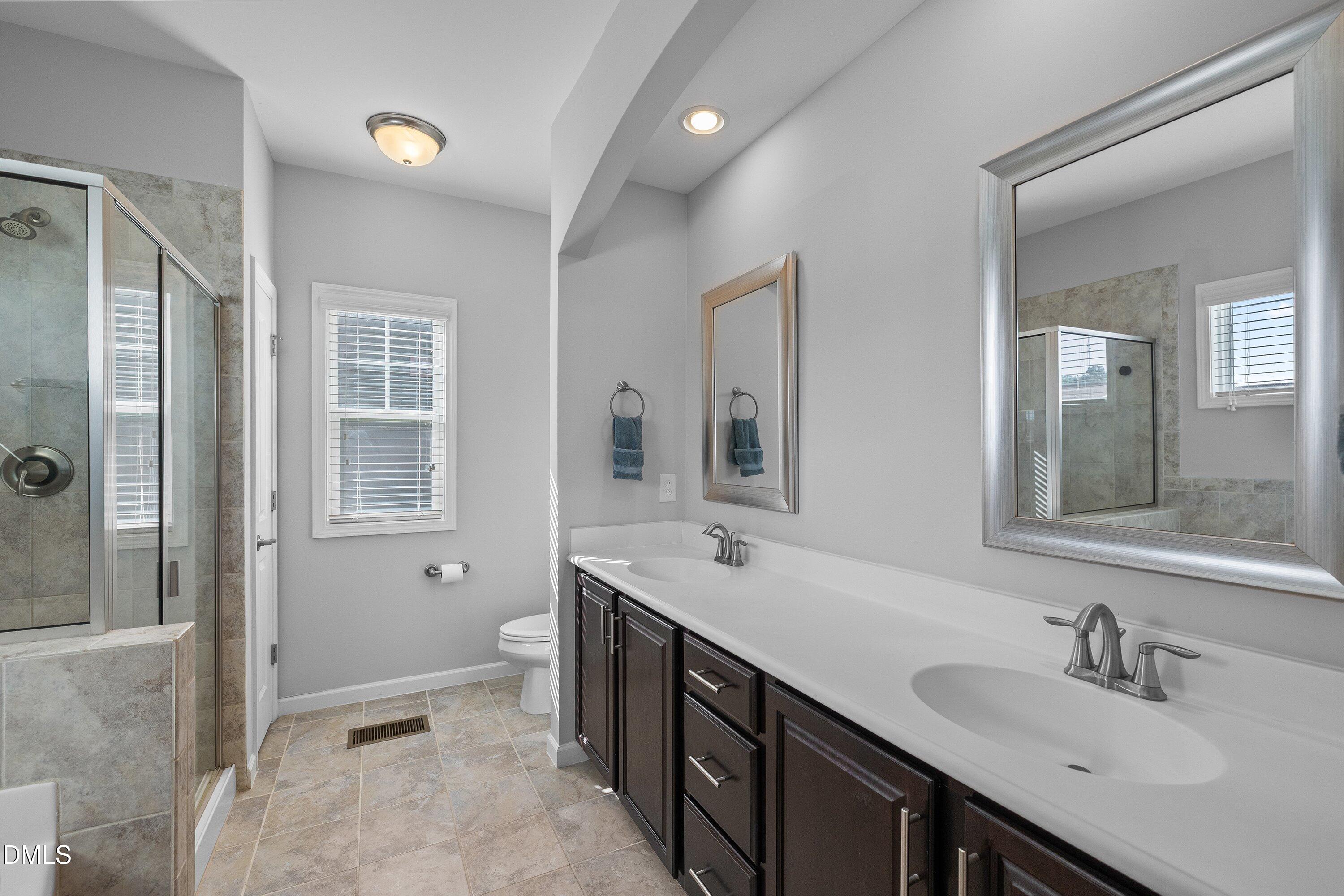 1005 Woodland Grove Way Property Photo 29