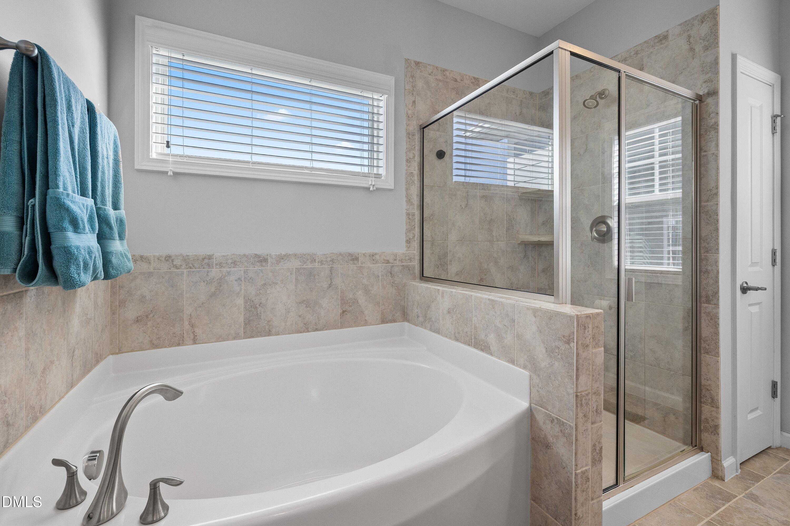 1005 Woodland Grove Way Property Photo 30
