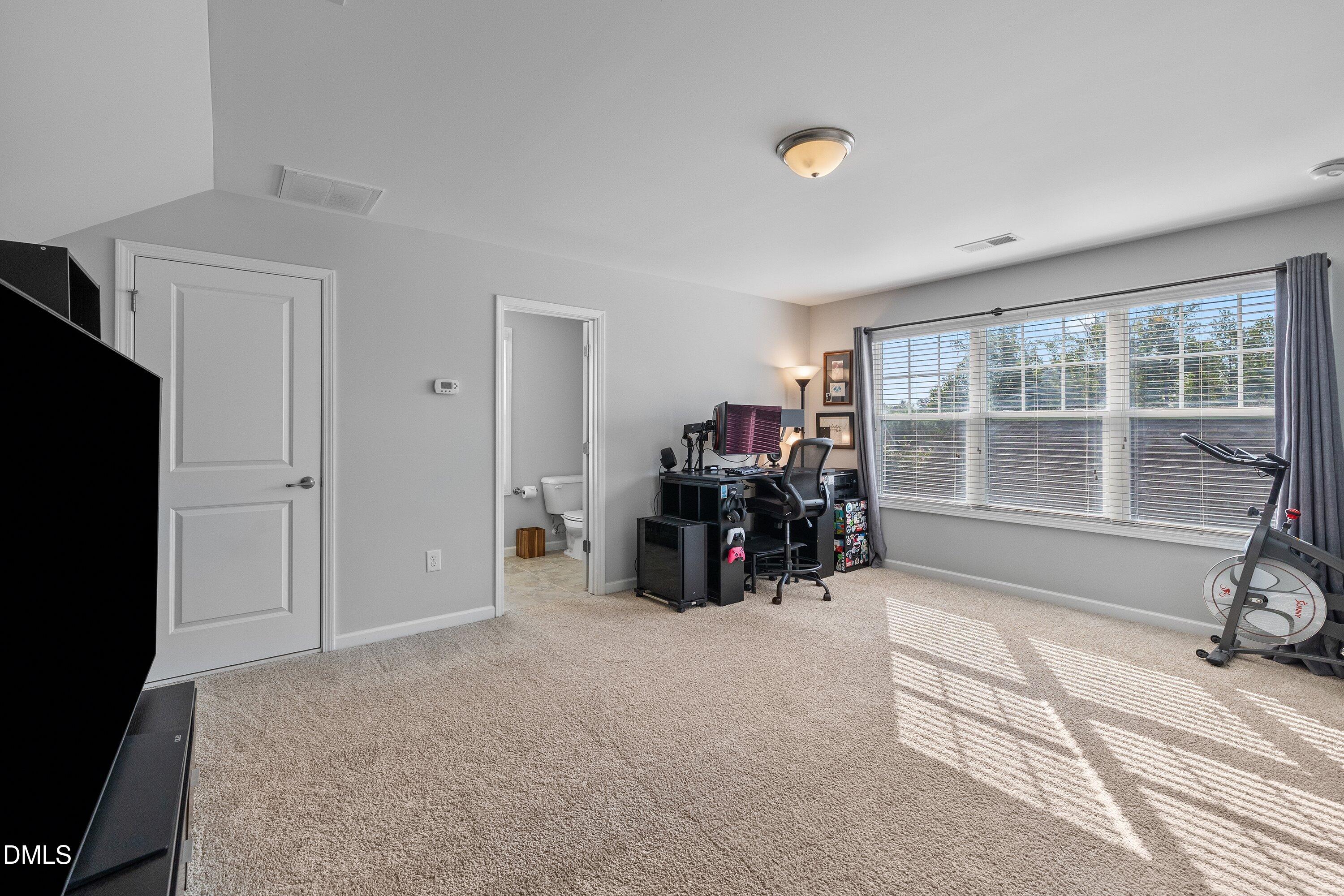 1005 Woodland Grove Way Property Photo 40