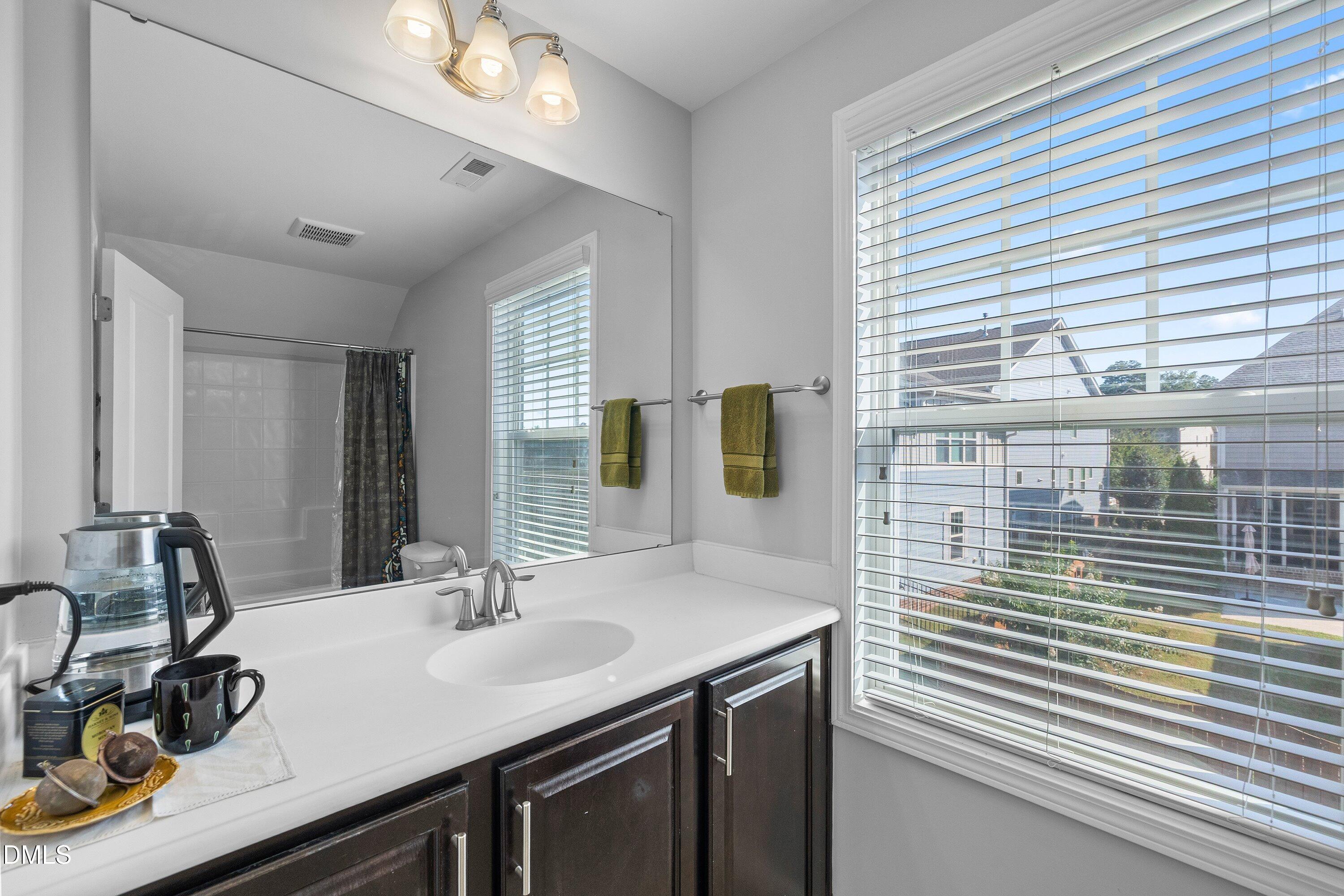 1005 Woodland Grove Way Property Photo 42