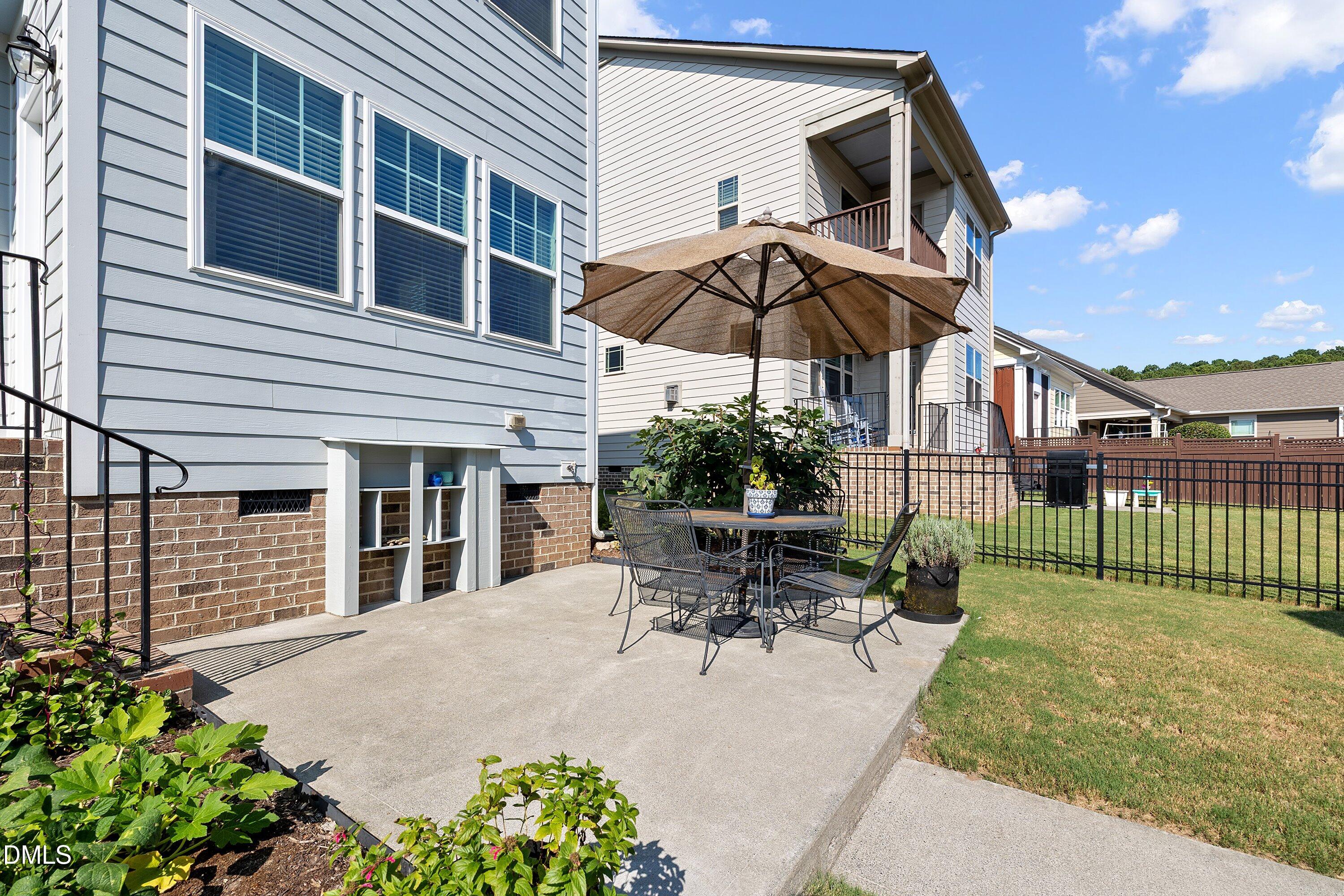 1005 Woodland Grove Way Property Photo 44