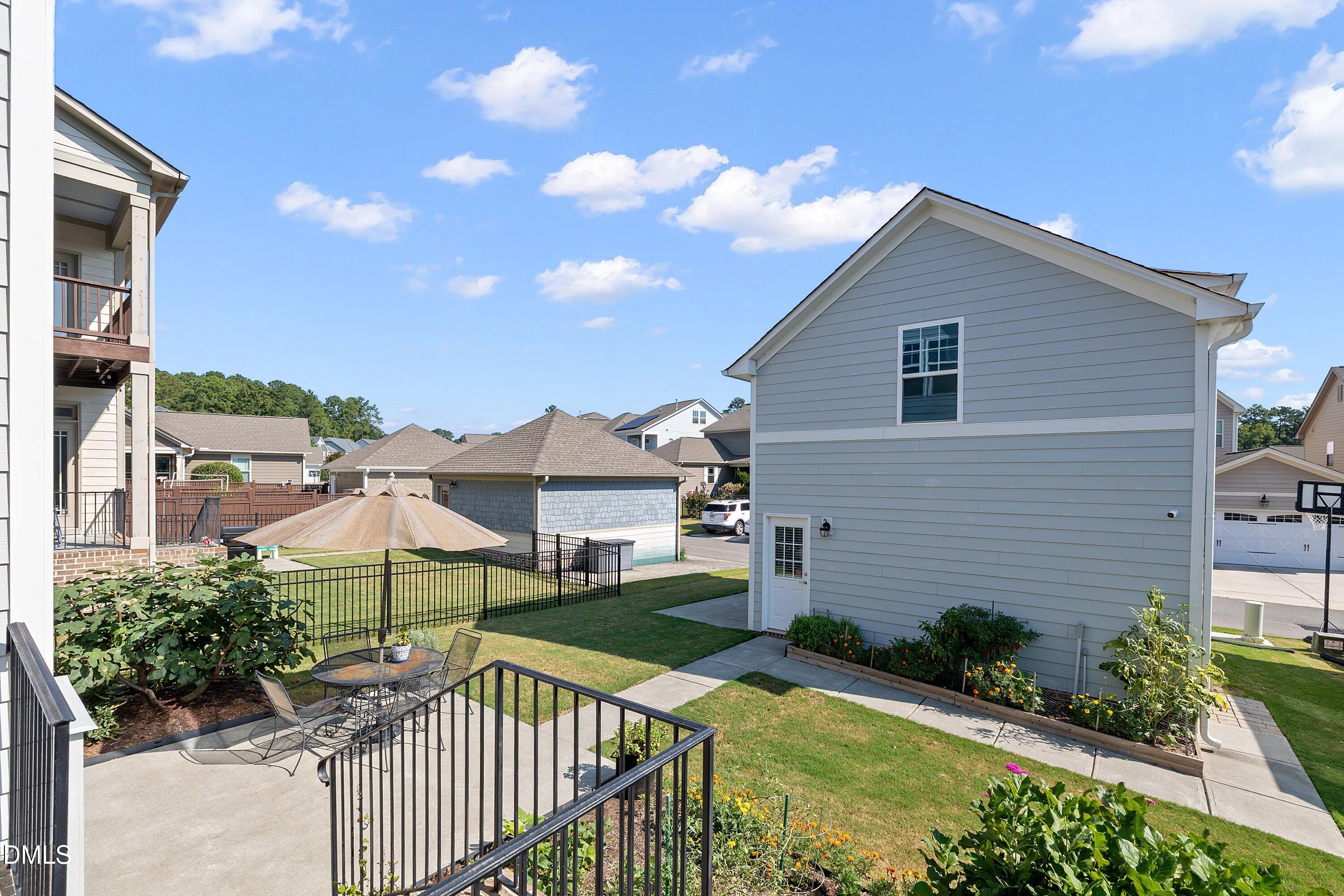 1005 Woodland Grove Way Property Photo 47