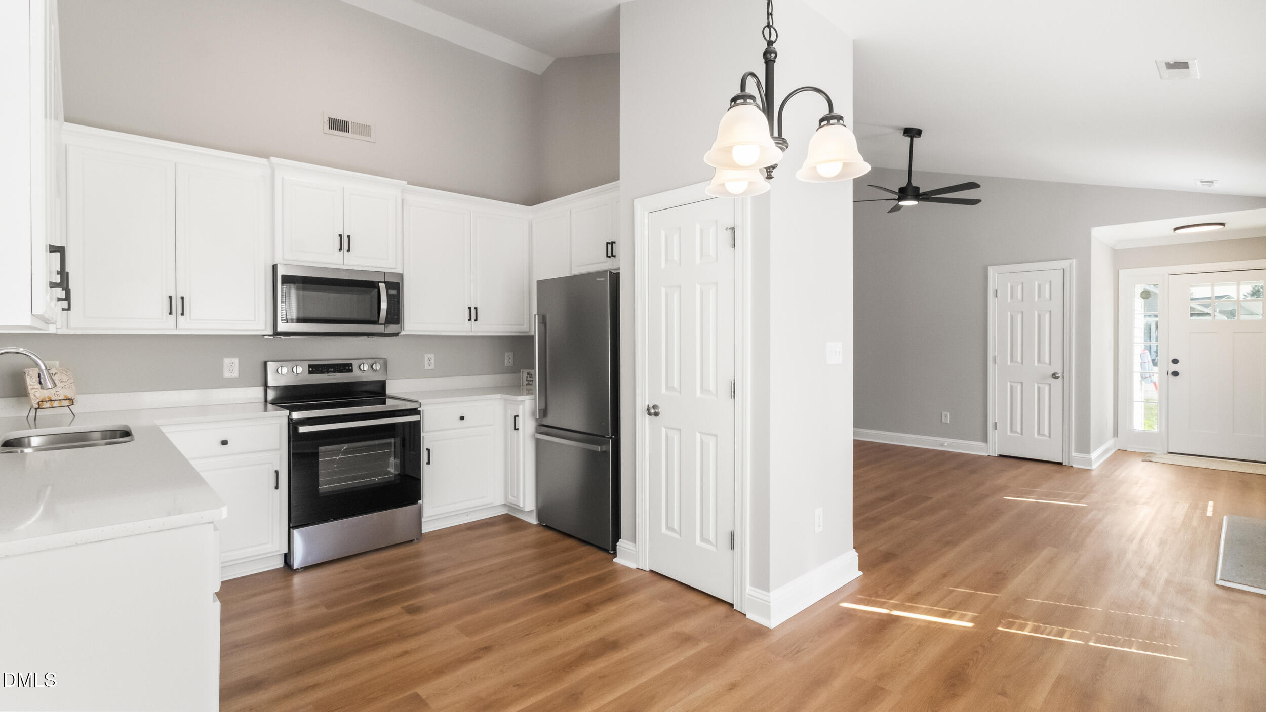 4109 Huntsmoor Lane Property Photo 8