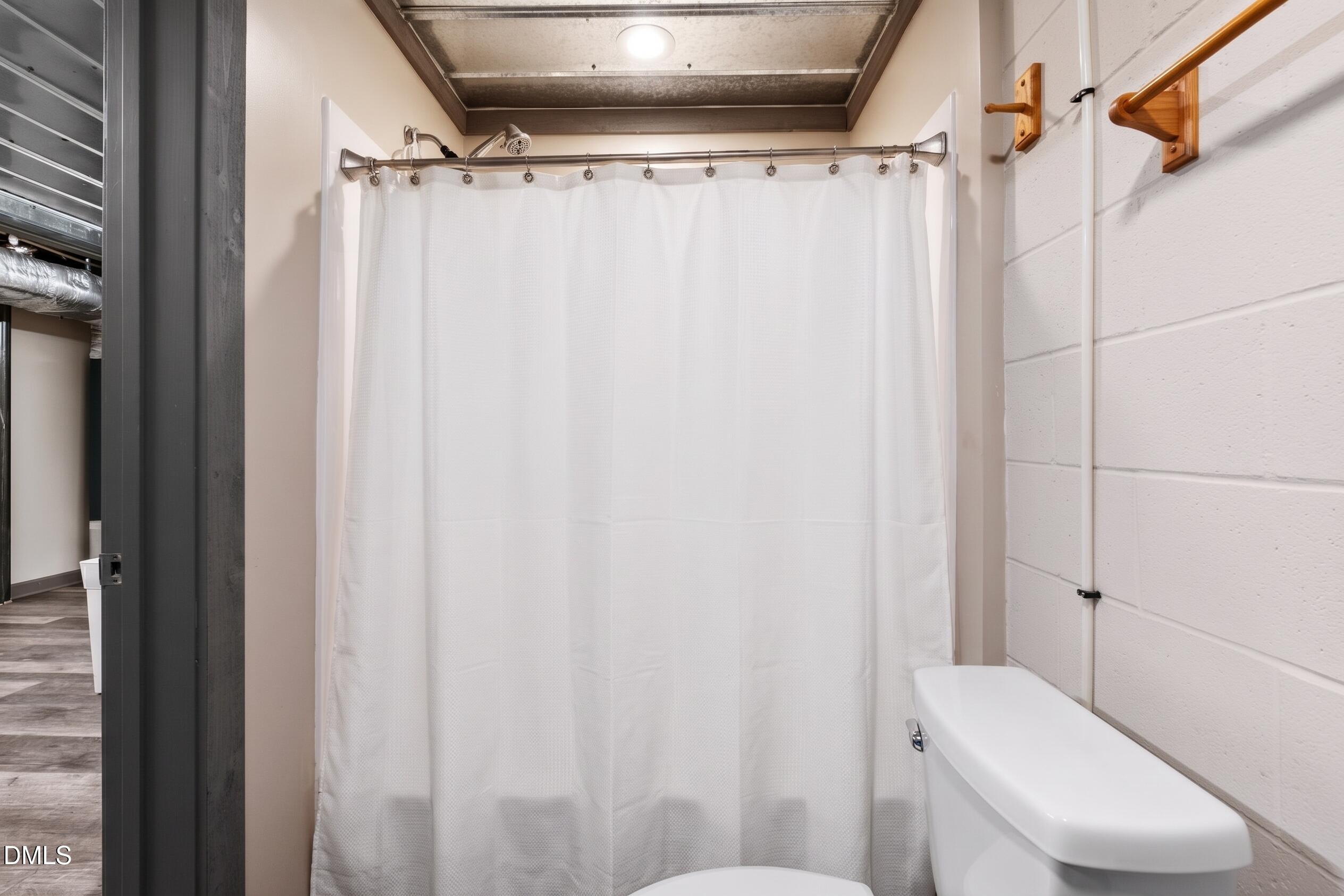 3456 Sanders Road Property Photo 18