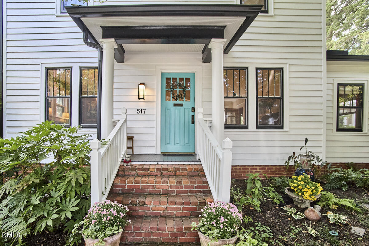 517 Cole Street Property Photo 2
