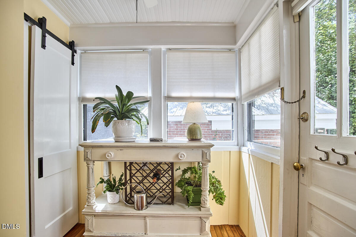 517 Cole Street Property Photo 13