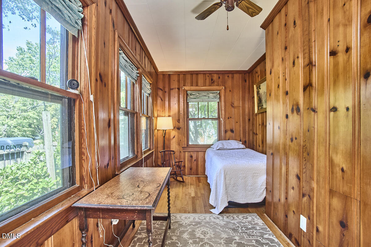 517 Cole Street Property Photo 24