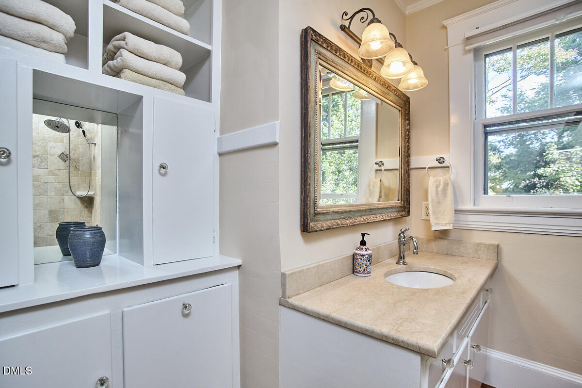 517 Cole Street Property Photo 30