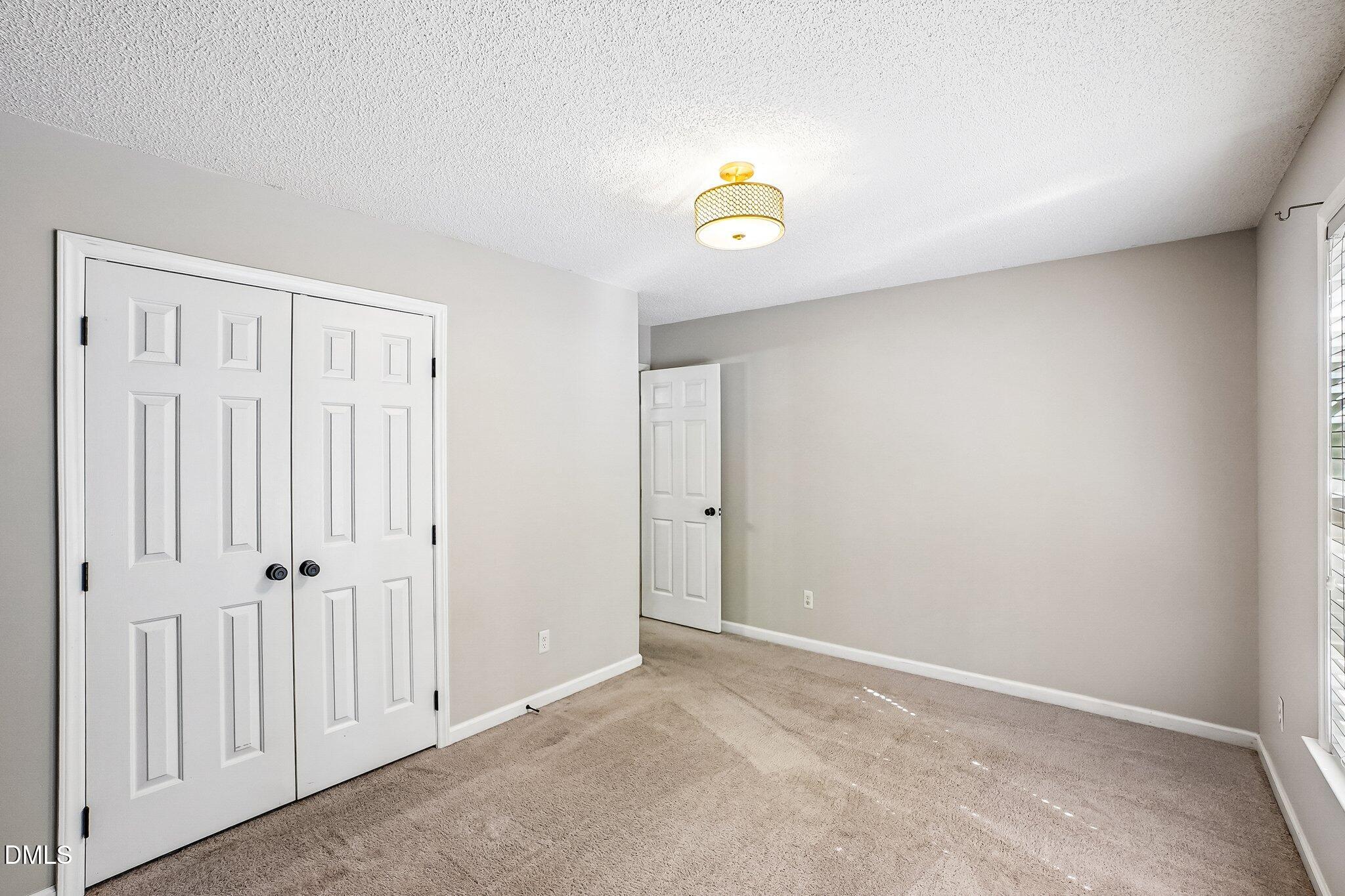 8820 Reigate Lane Property Photo 13