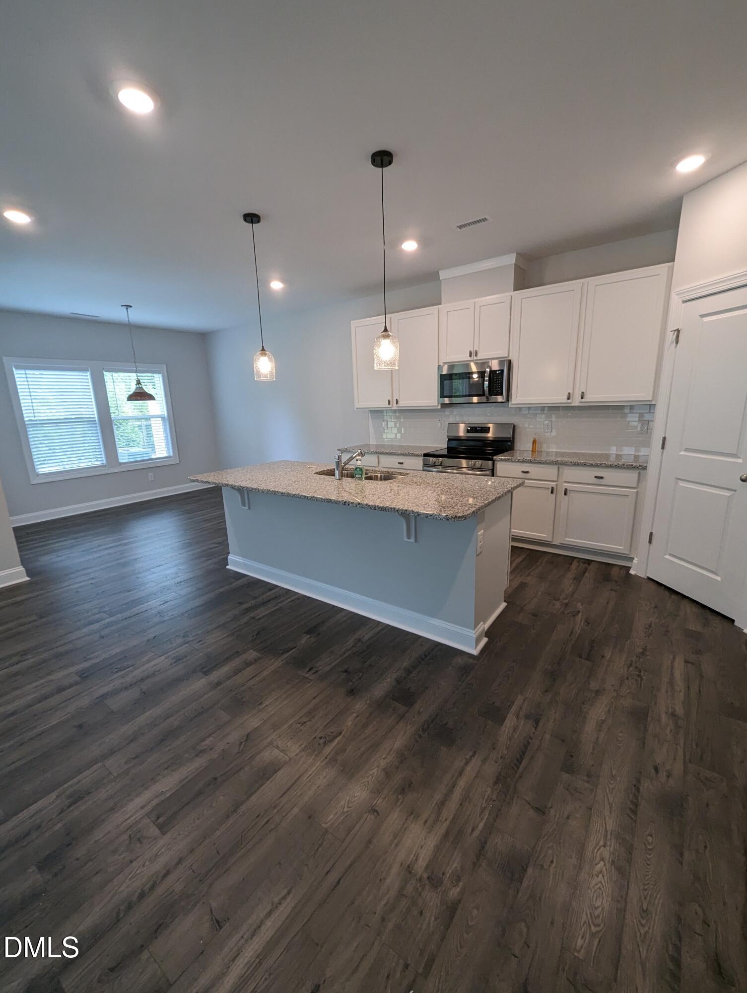 506 Barrington Row Avenue Property Photo 6
