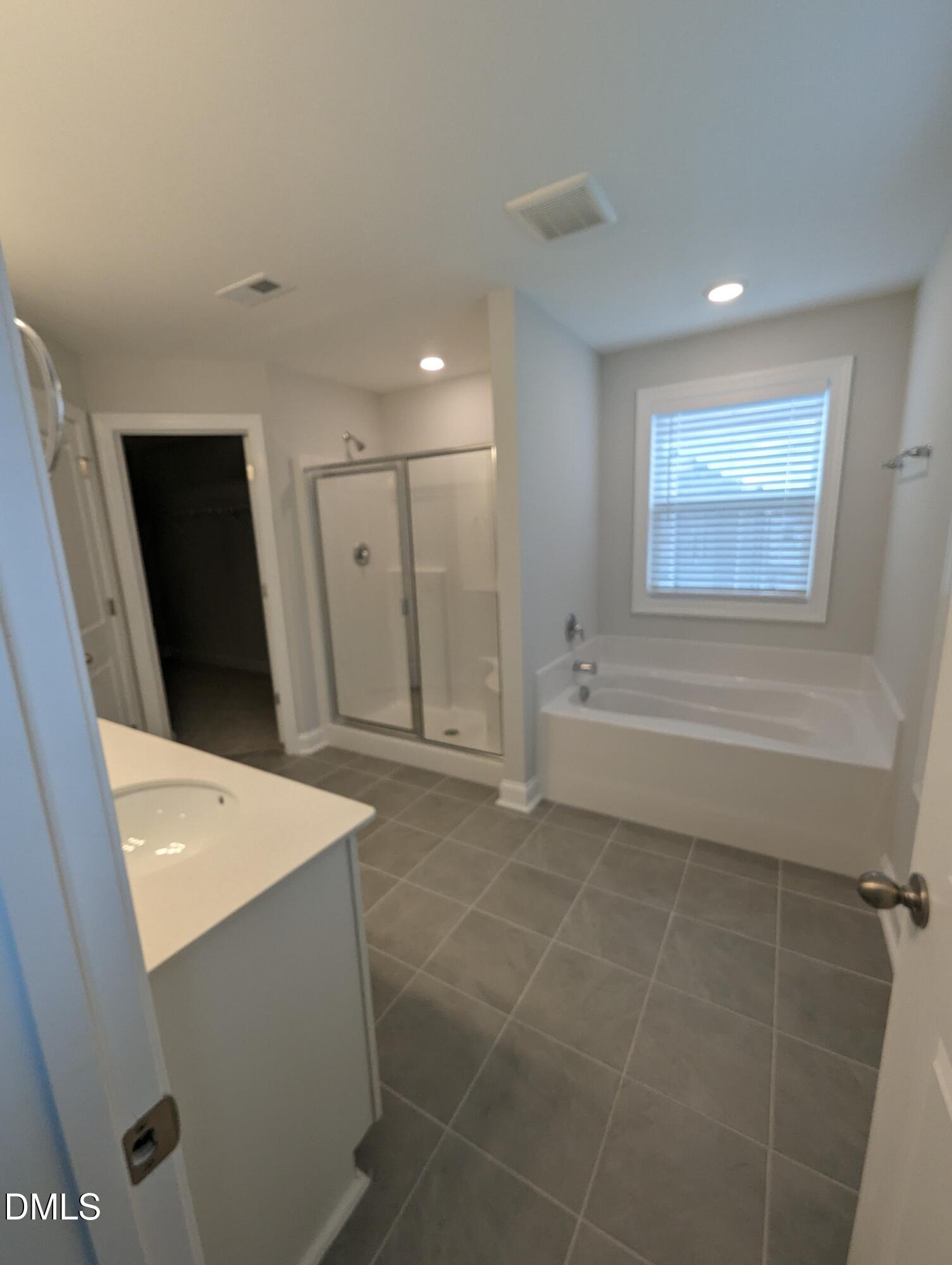 506 Barrington Row Avenue Property Photo 14