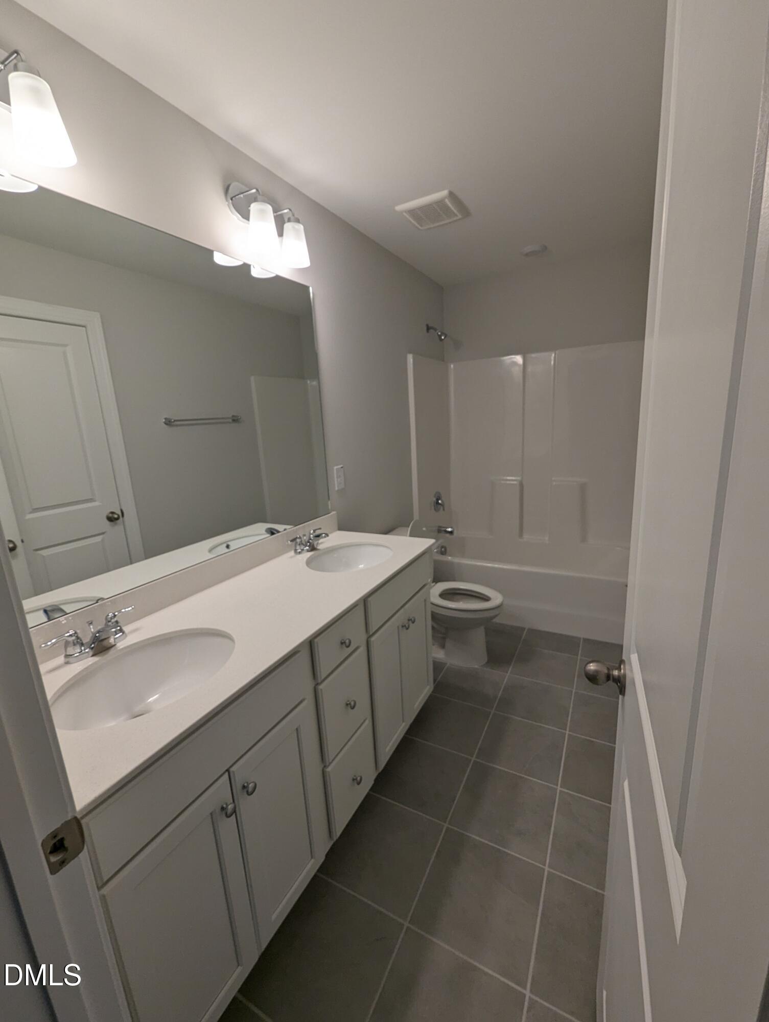 506 Barrington Row Avenue Property Photo 18