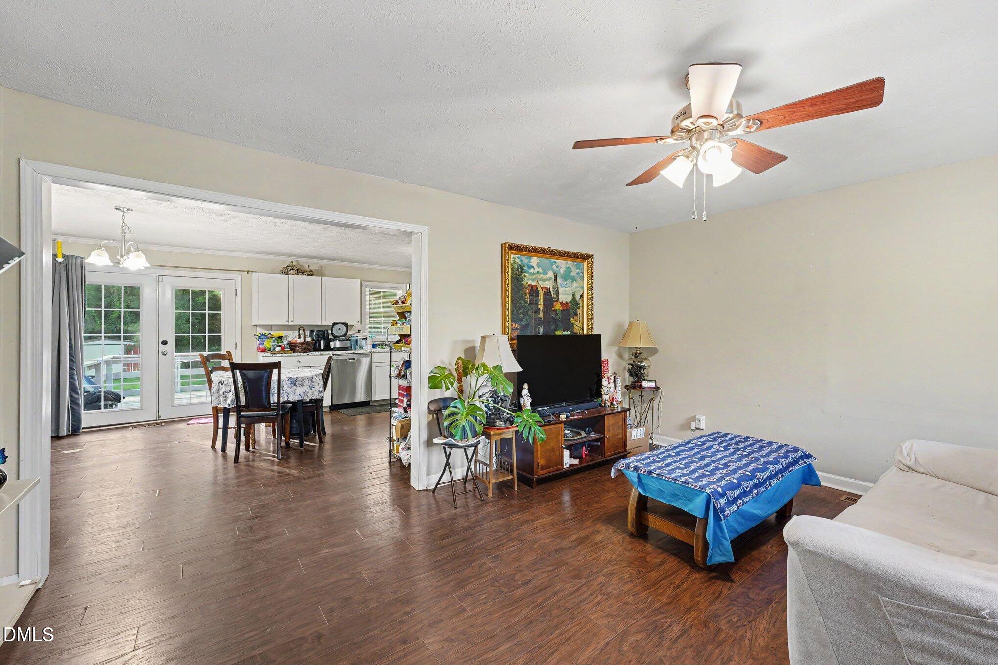 2052 Mango Circle Property Photo 2