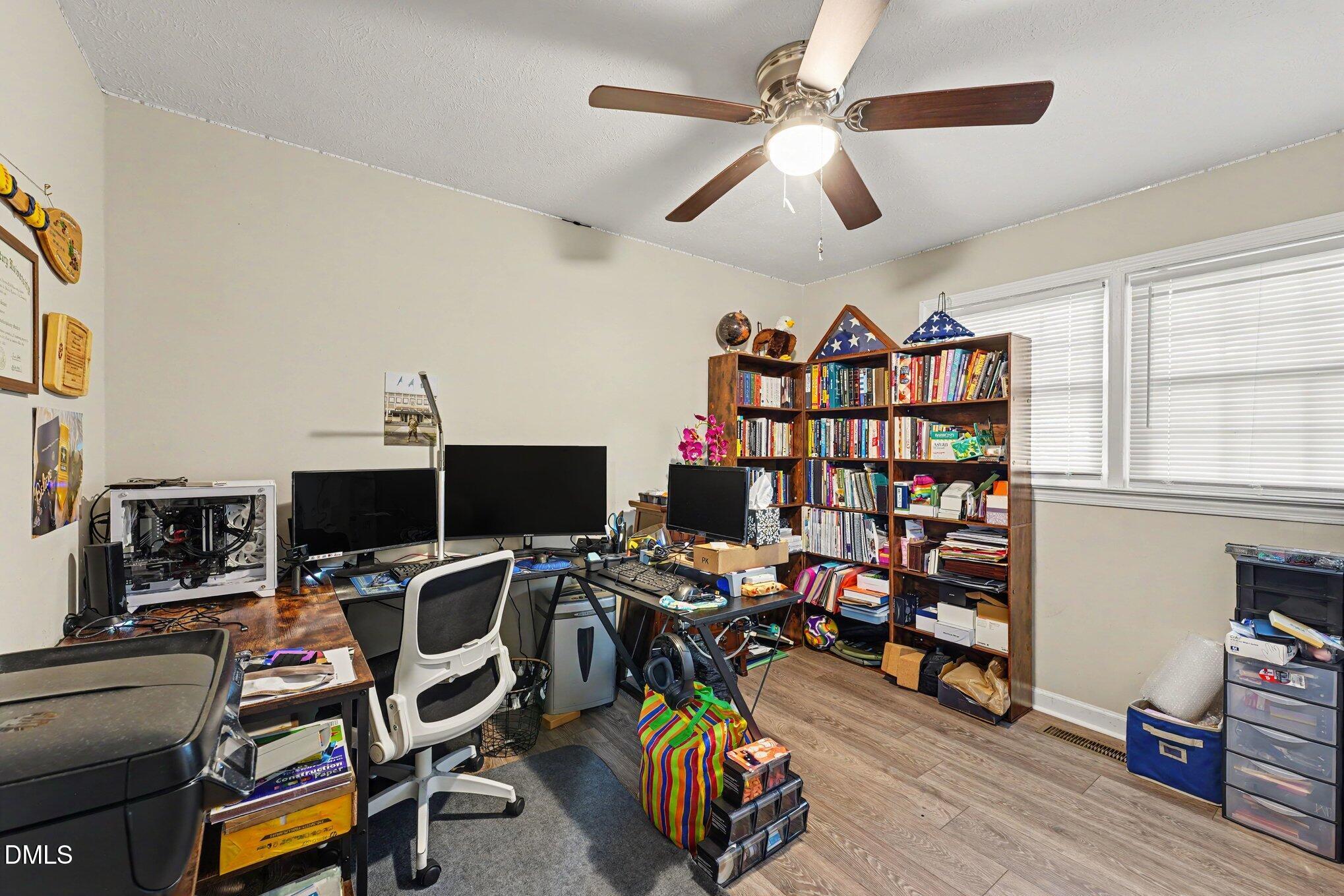 2052 Mango Circle Property Photo 8