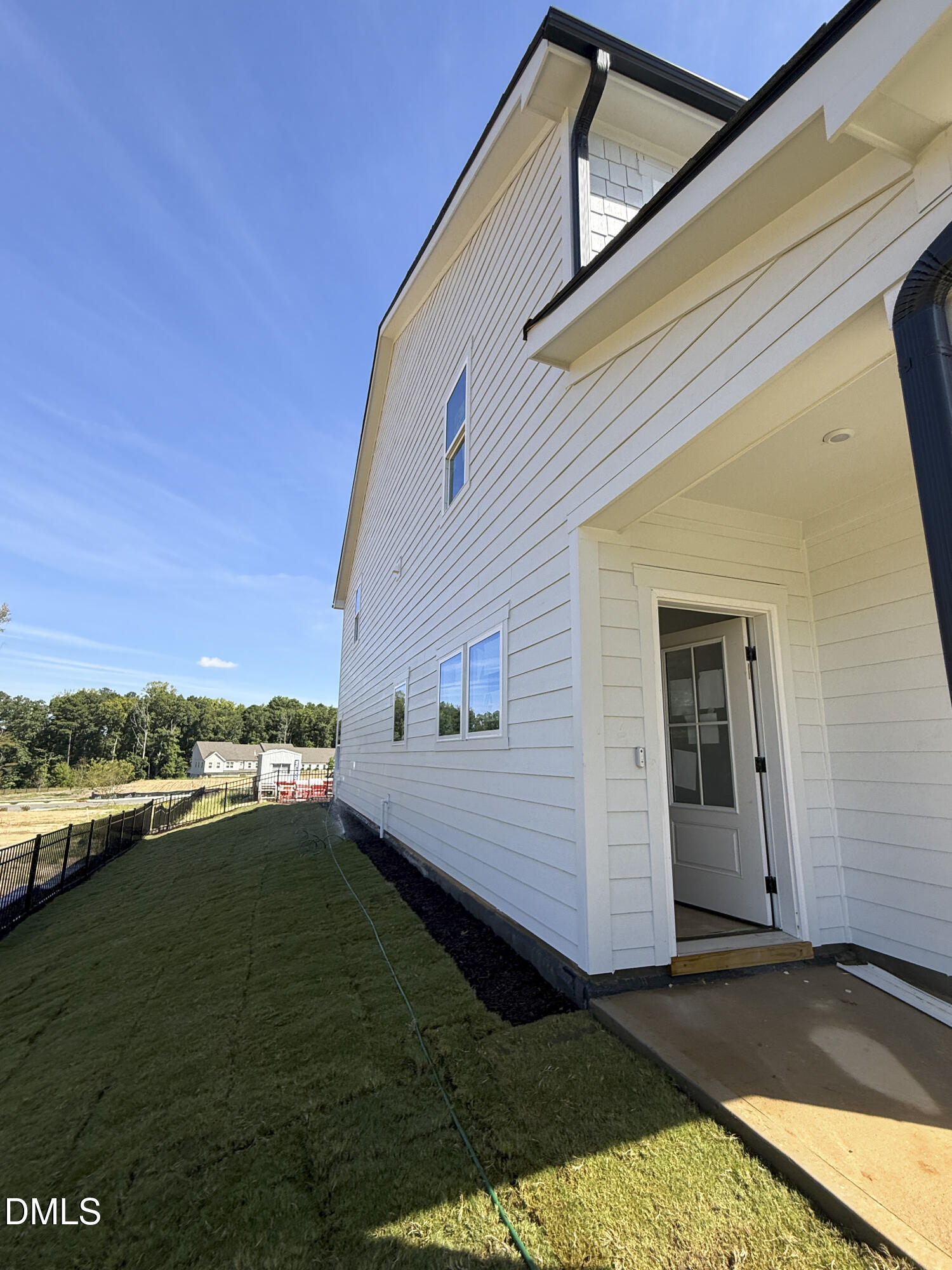 2112 Shaded Knoll Road Property Photo 3