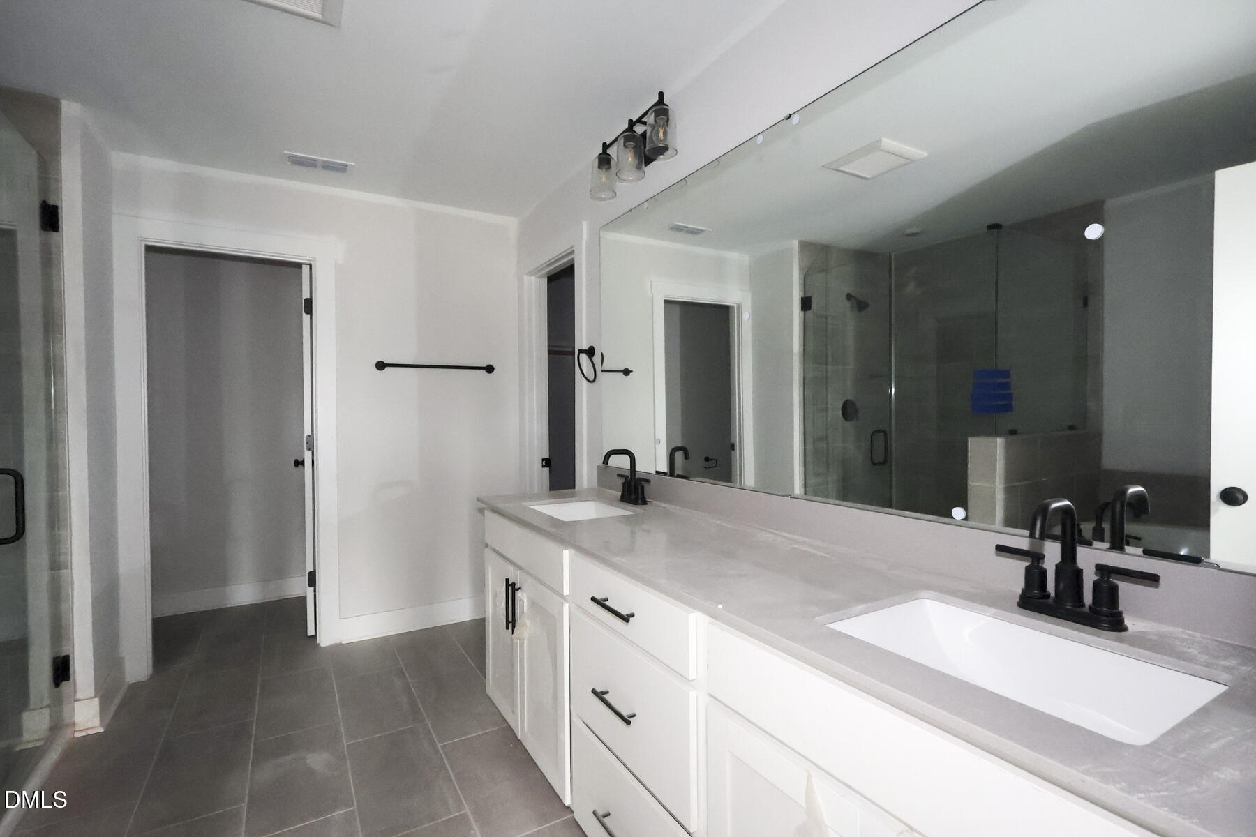 2112 Shaded Knoll Road Property Photo 8