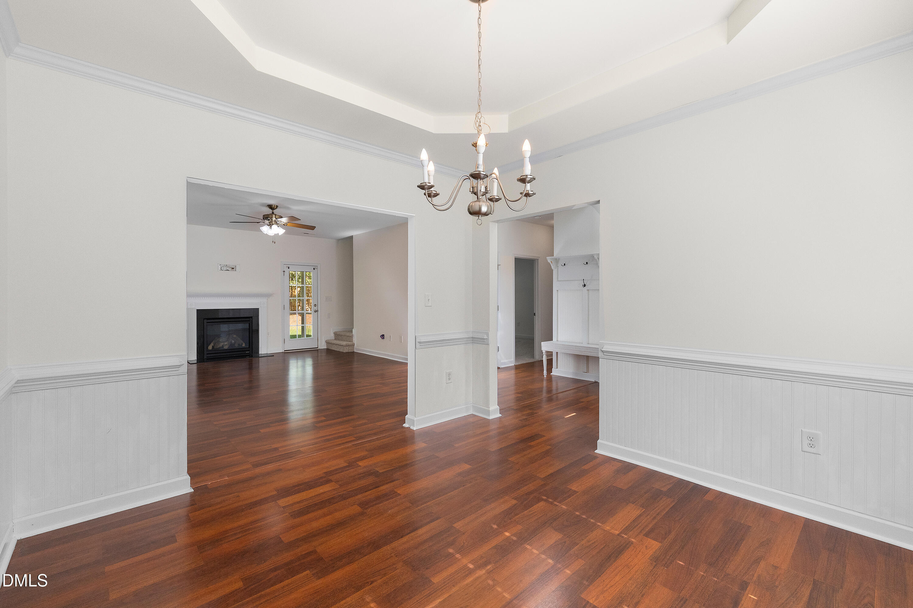2458 Valley Drive Property Photo 12