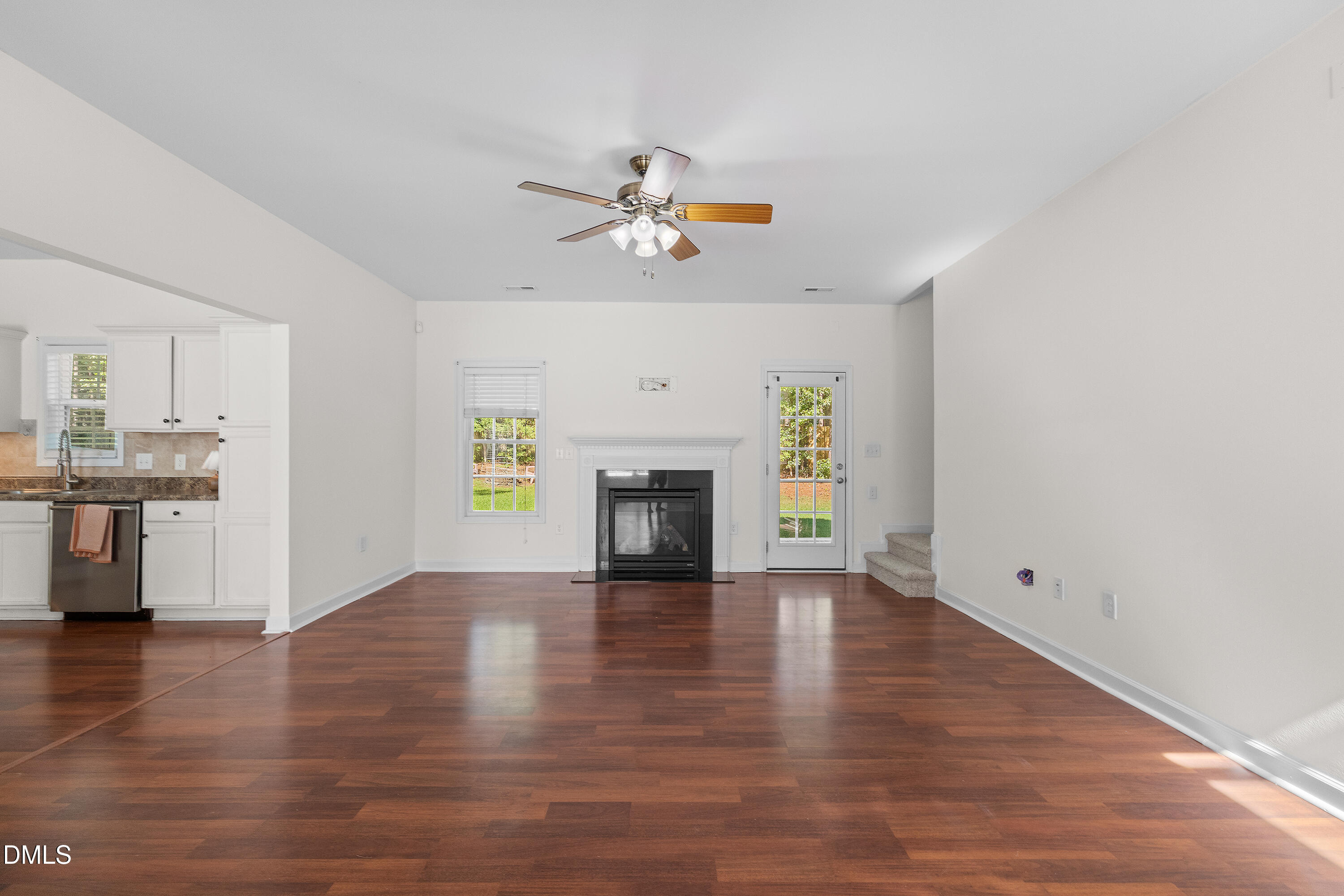2458 Valley Drive Property Photo 13