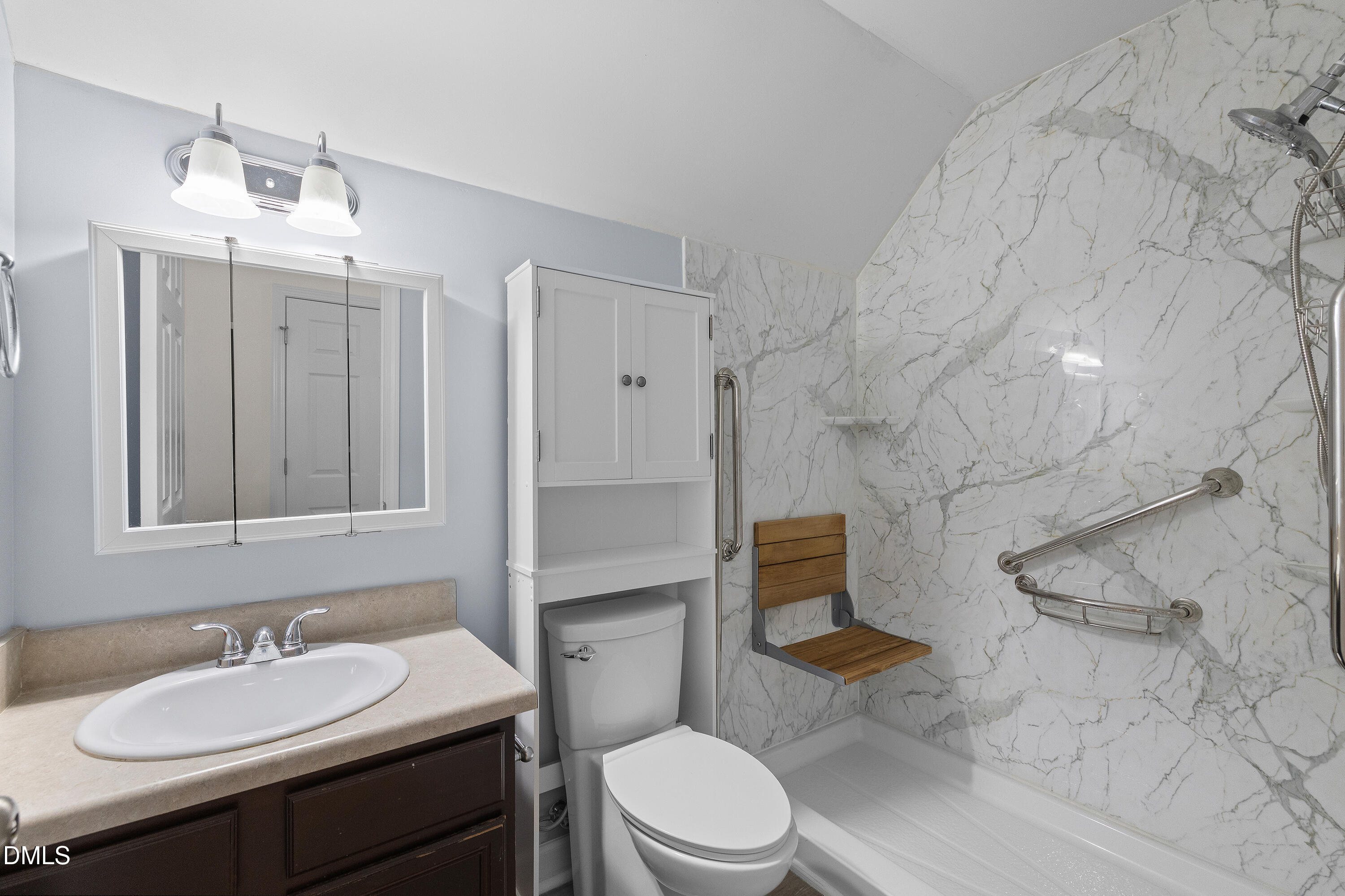 2458 Valley Drive Property Photo 41