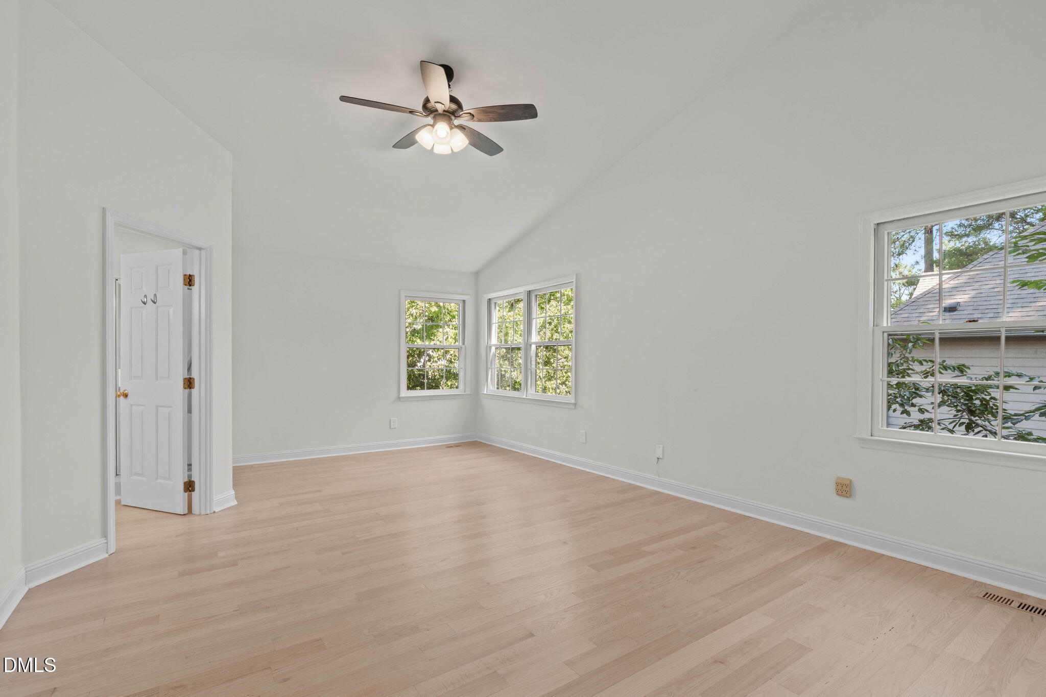 113 Stokesay Court Property Photo 25