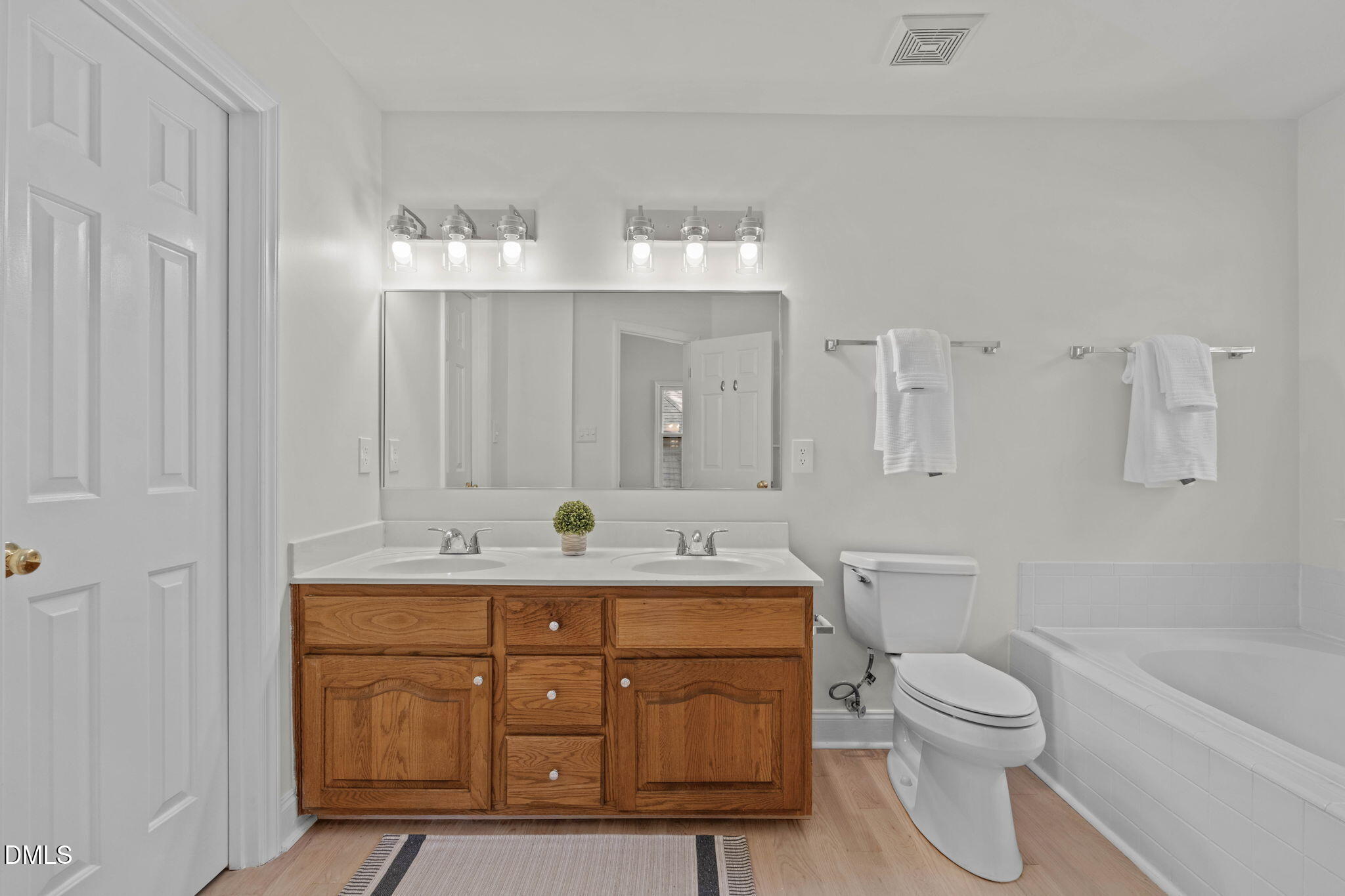 113 Stokesay Court Property Photo 27