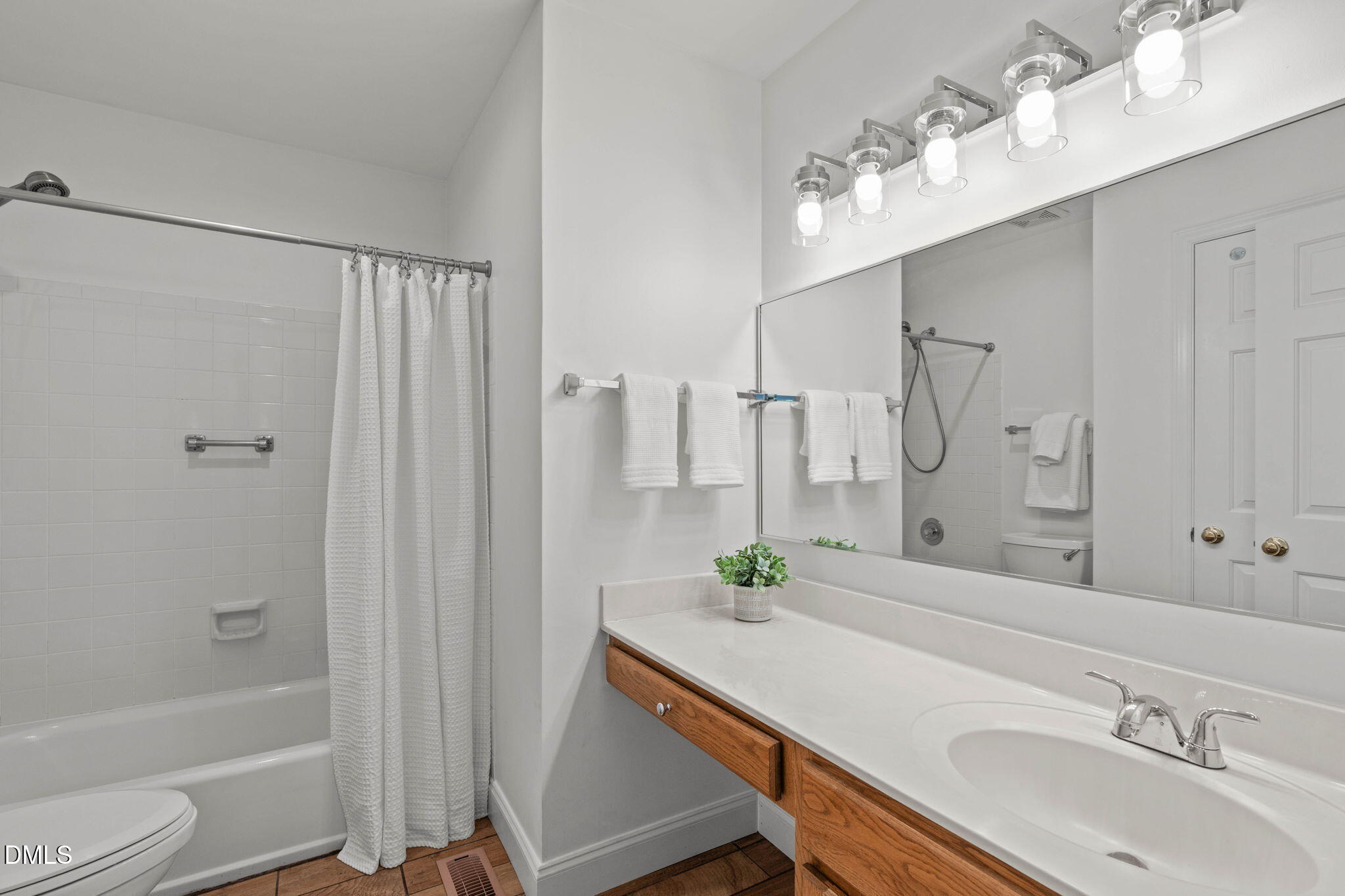 113 Stokesay Court Property Photo 31