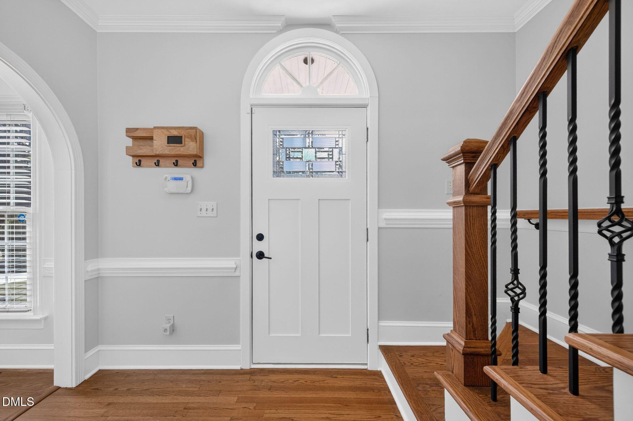 7105 Glendower Road Property Photo 4