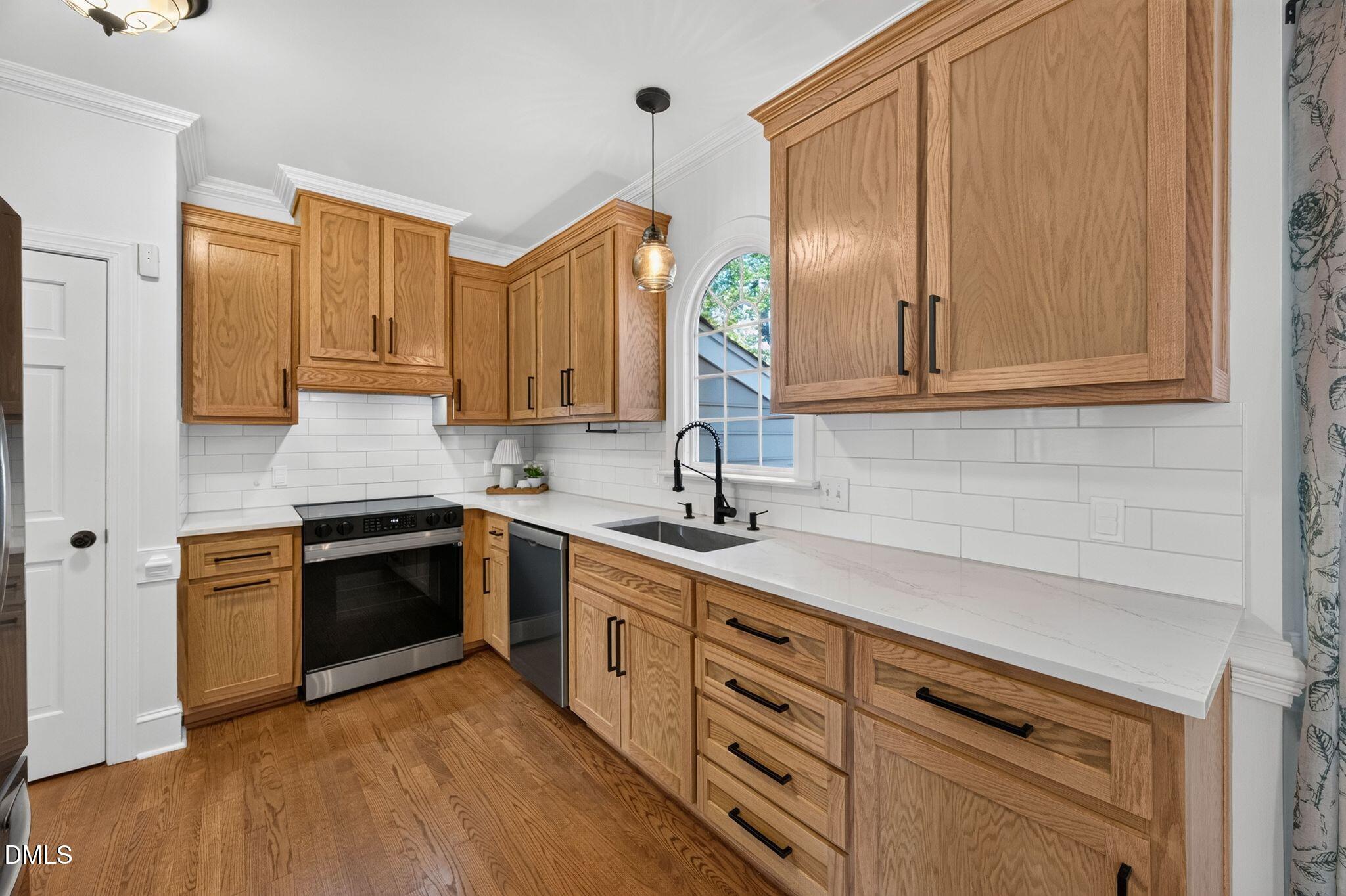 7105 Glendower Road Property Photo 9