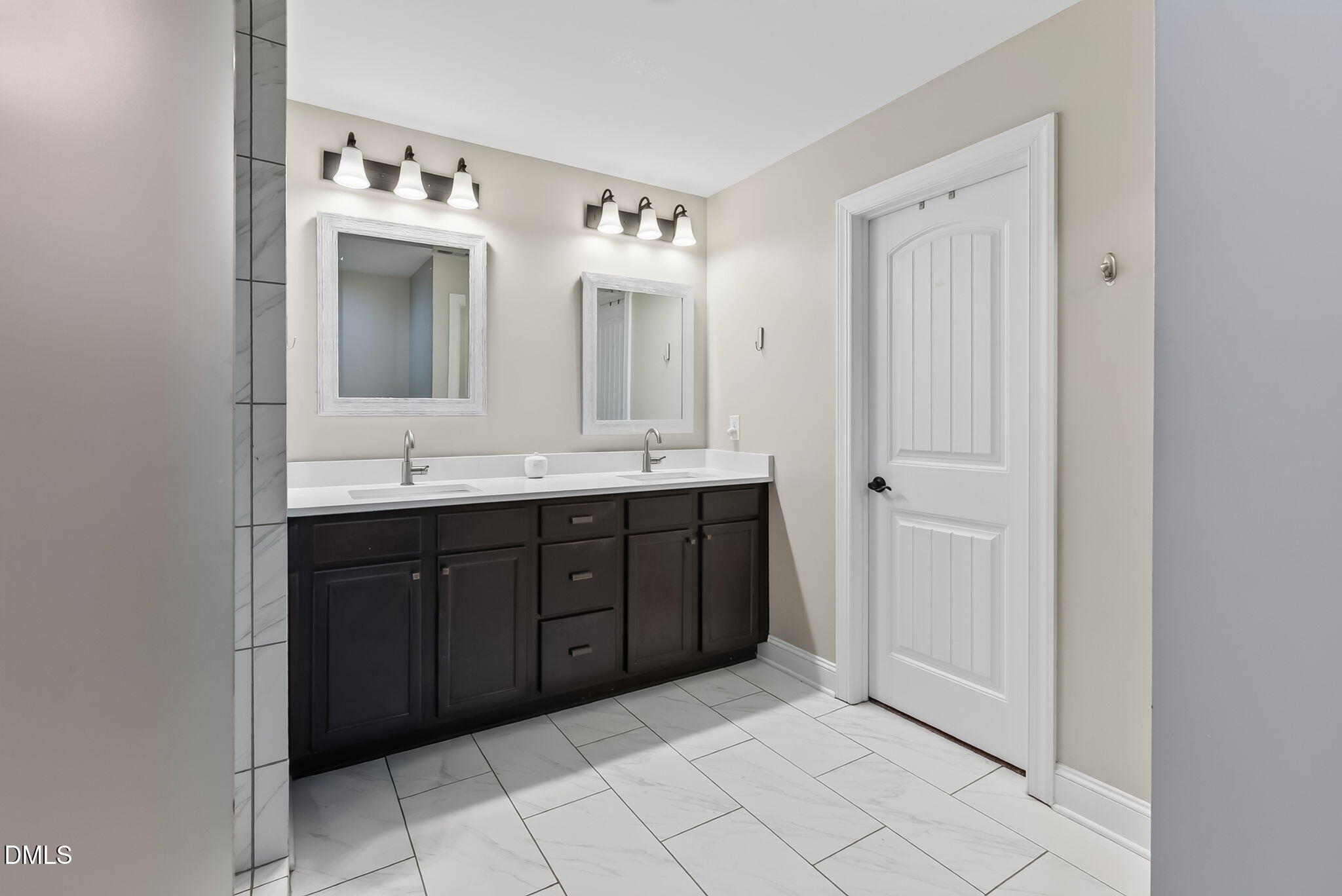5520 Fantasy Moth Drive Property Photo 26