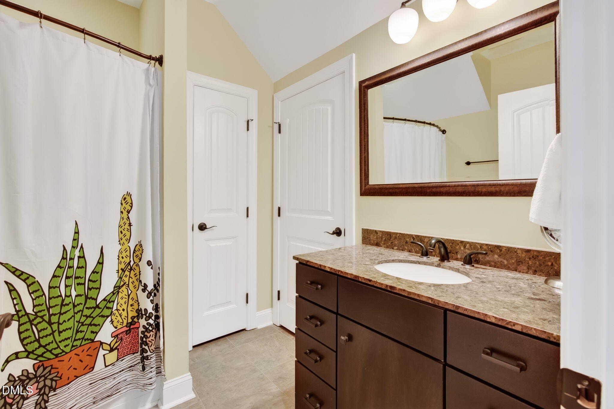 5520 Fantasy Moth Drive Property Photo 32