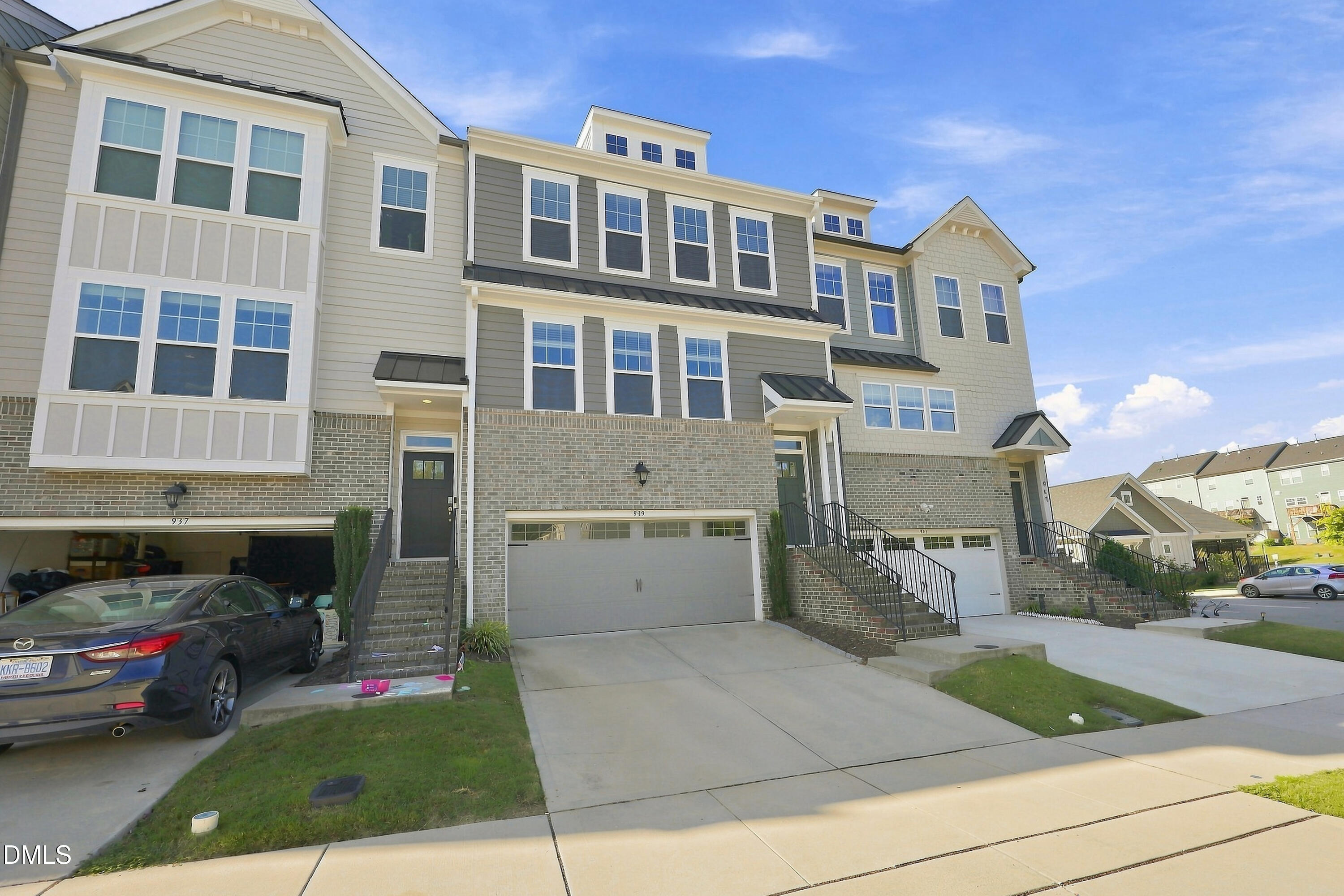 939 Dalton Ridge Place Property Photo 4
