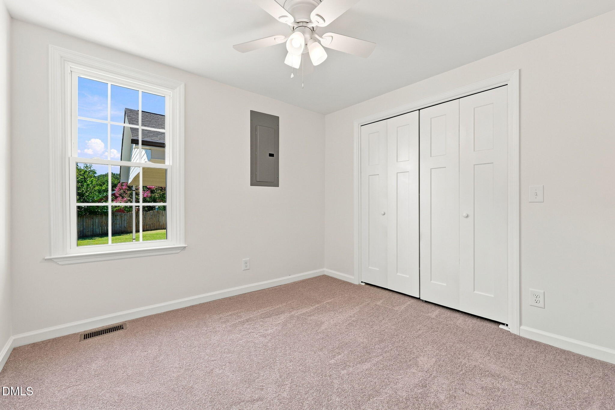 503 Old Post Road Property Photo 23