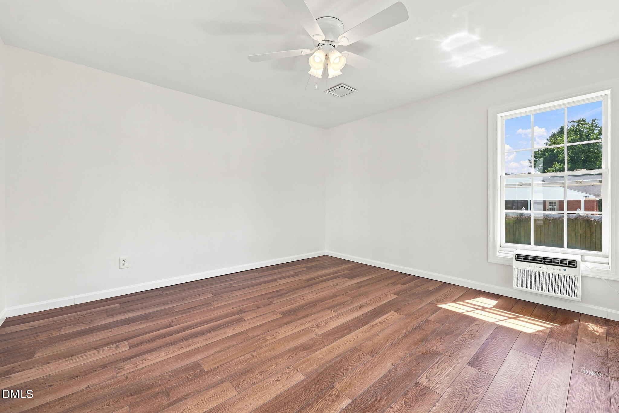503 Old Post Road Property Photo 31