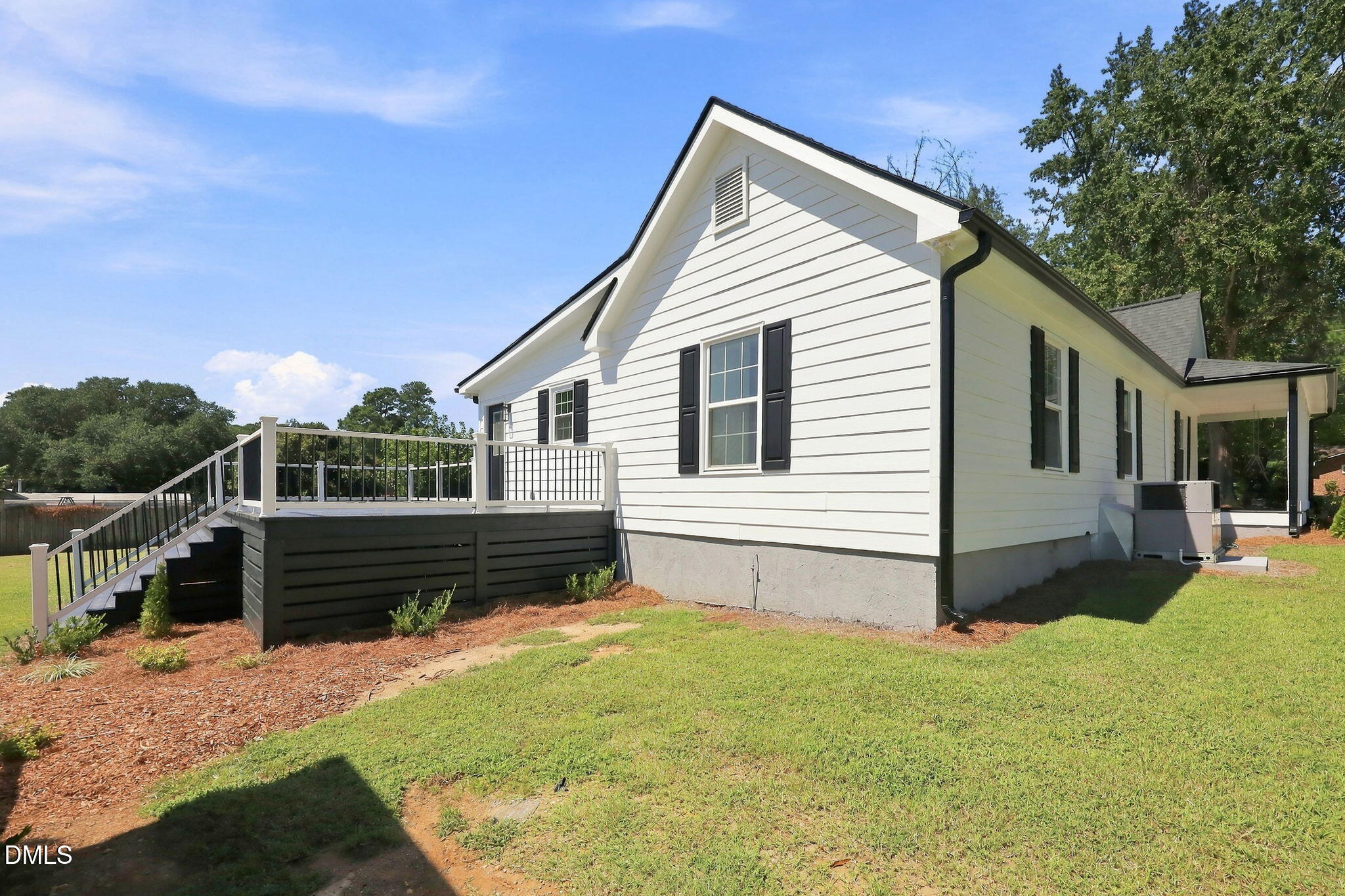 503 Old Post Road Property Photo 43