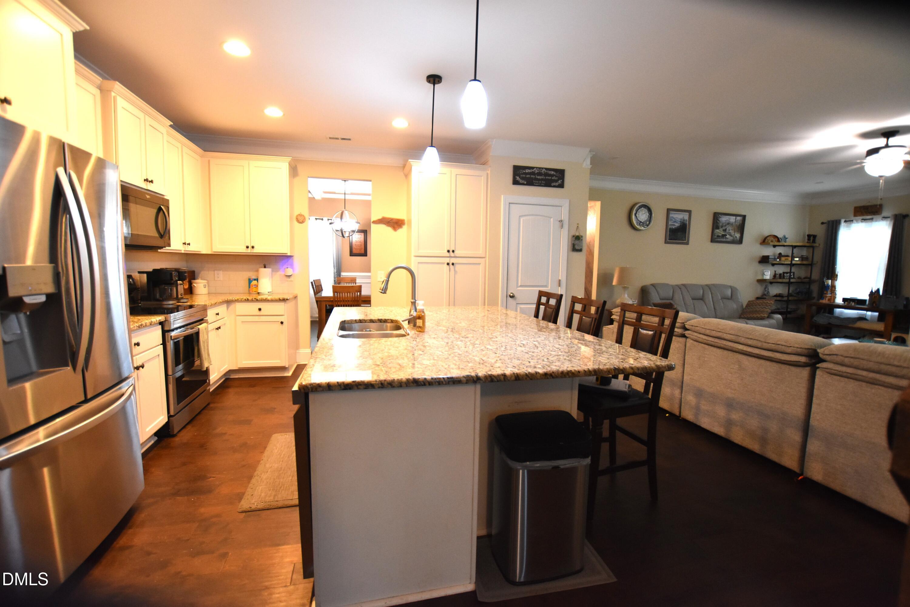 117 Elway Drive Property Photo 4