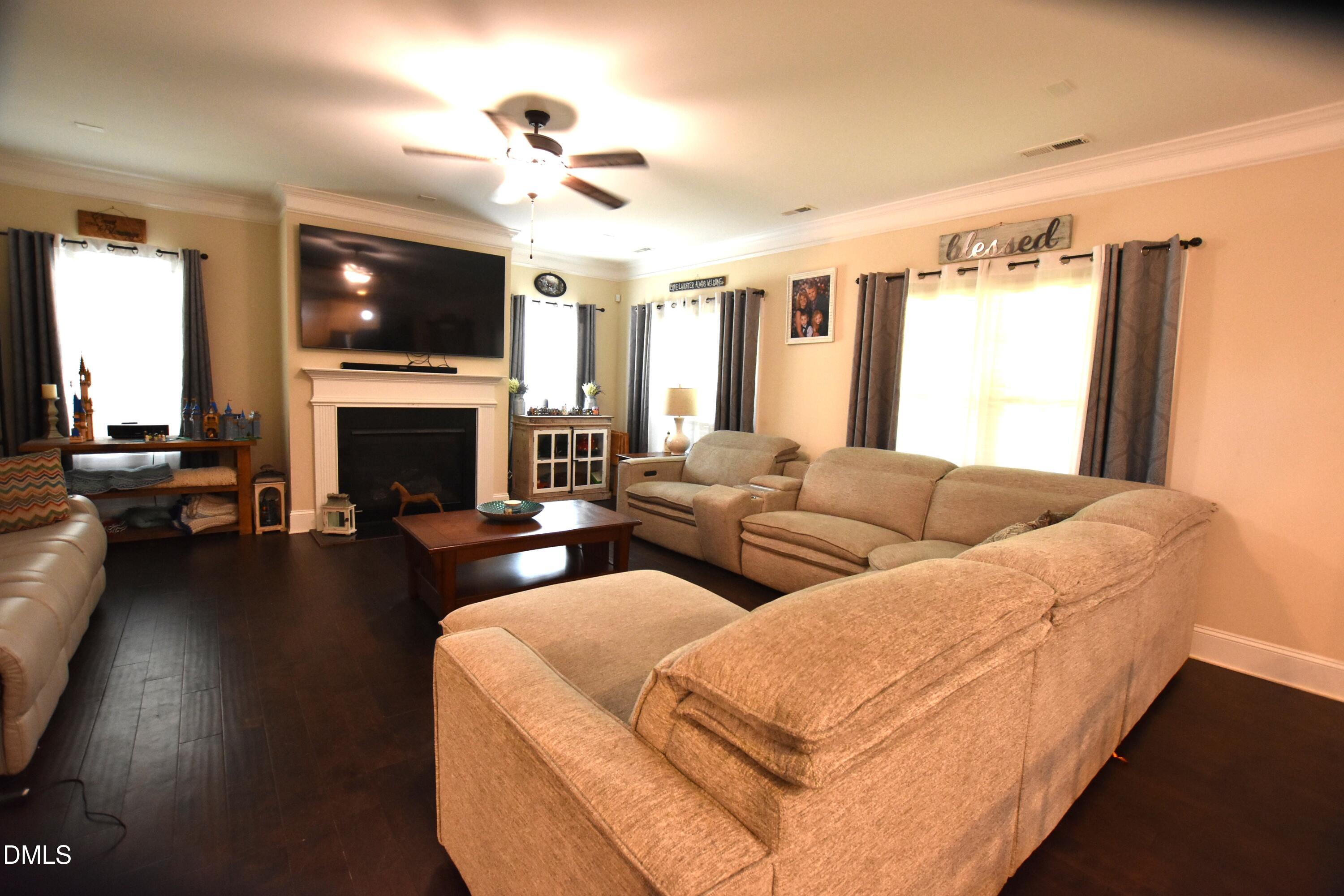 117 Elway Drive Property Photo 11