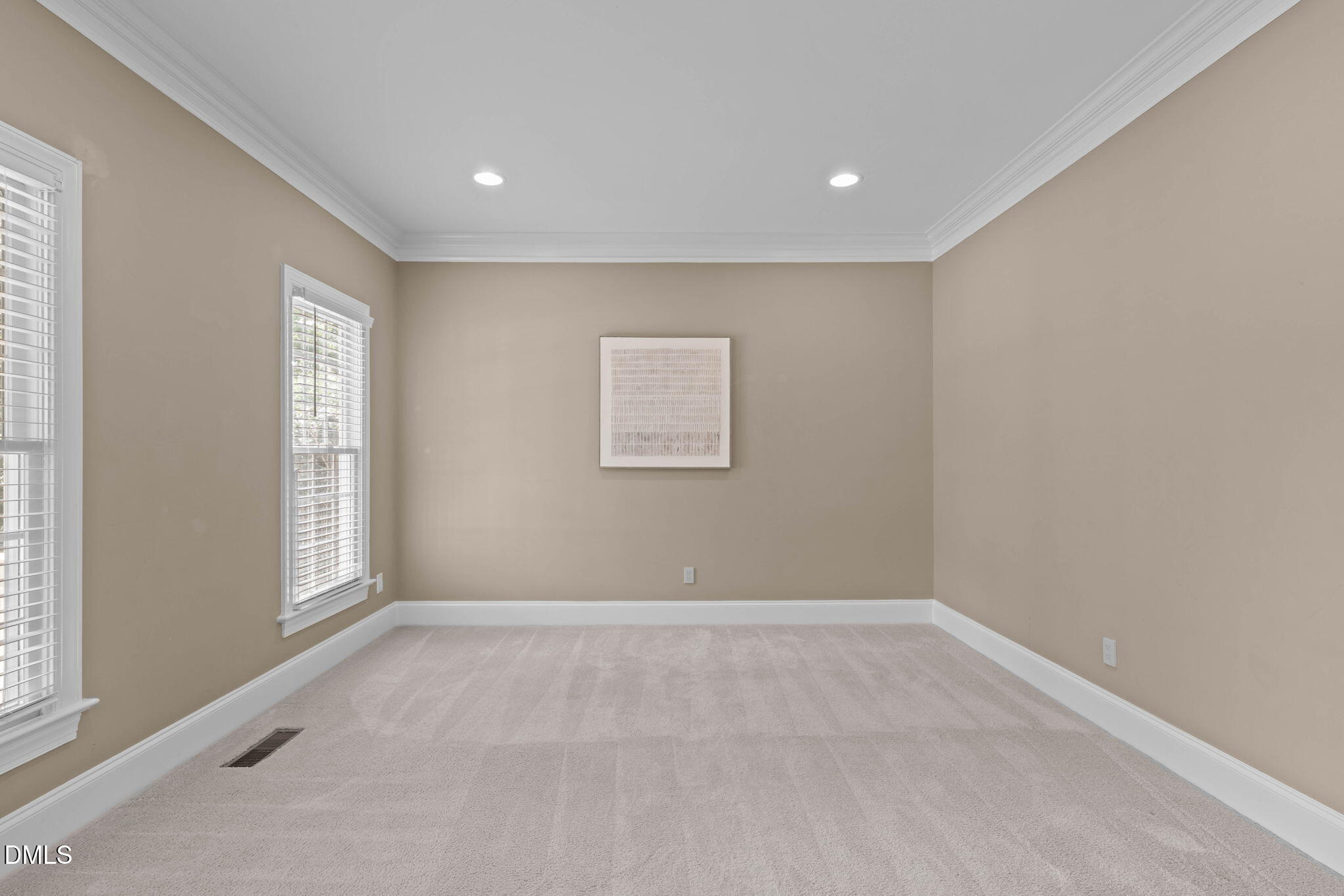 5716 Highcroft Drive Property Photo 6
