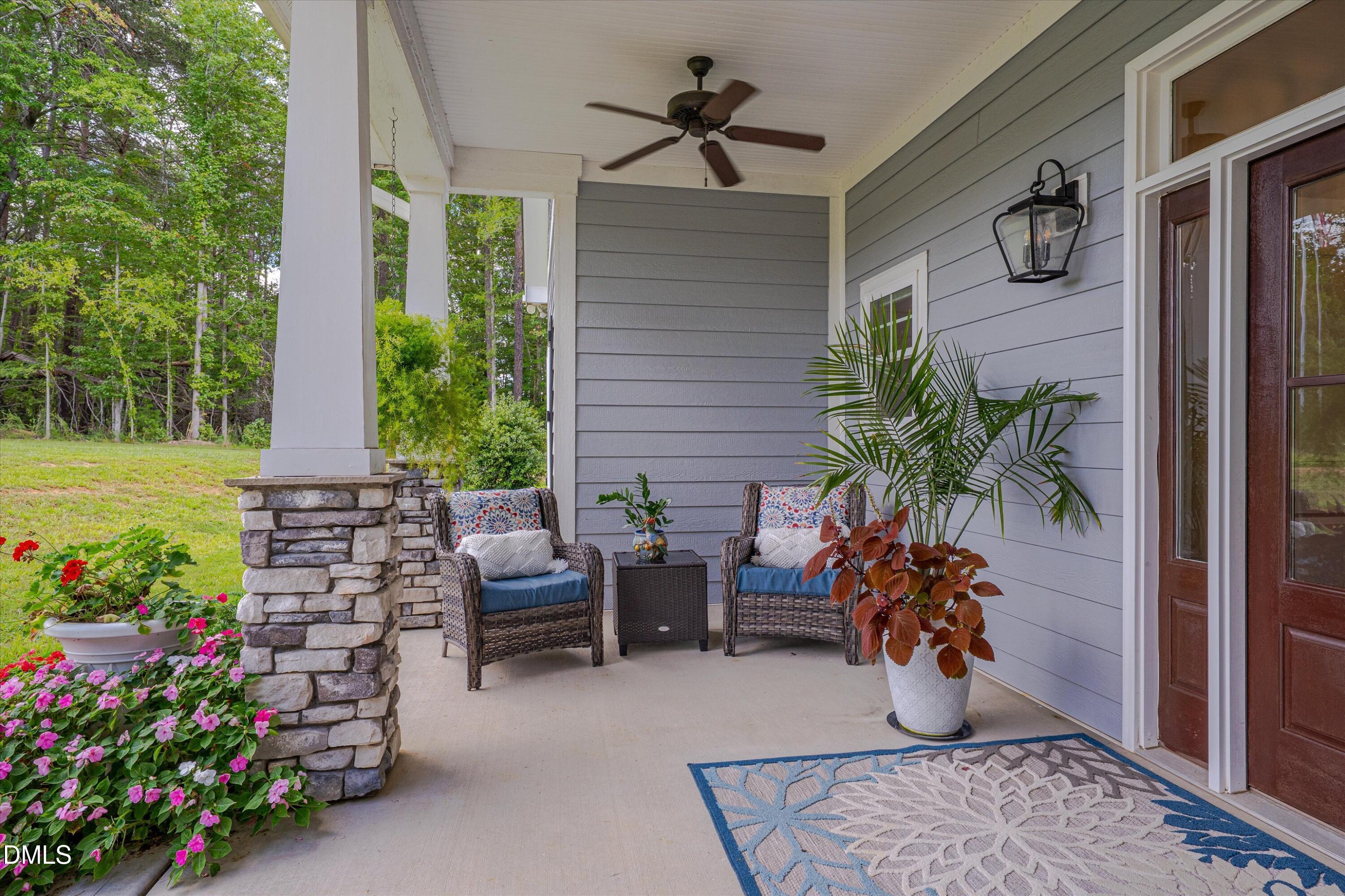 4945 Thomas Road Property Photo 5
