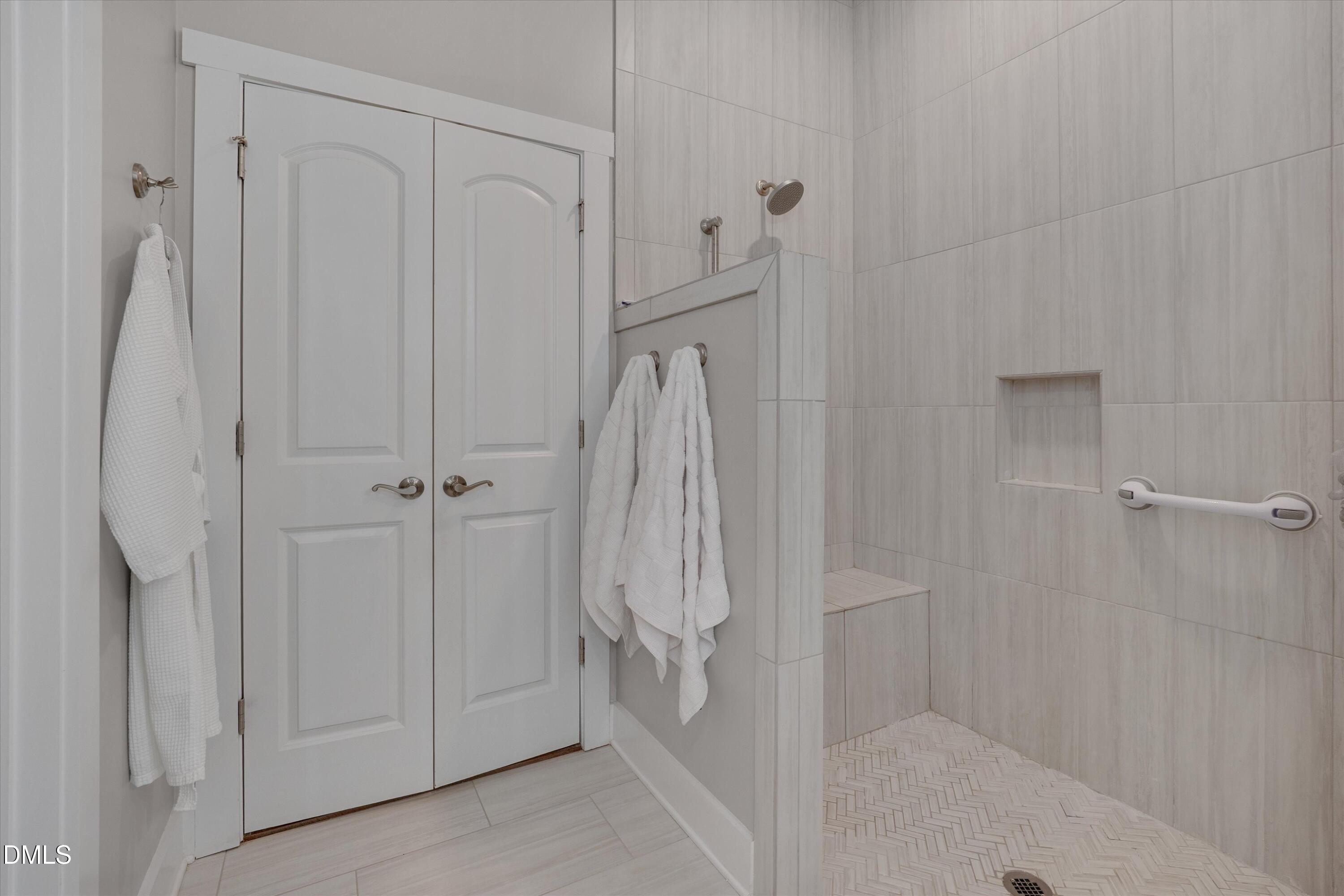 4945 Thomas Road Property Photo 27
