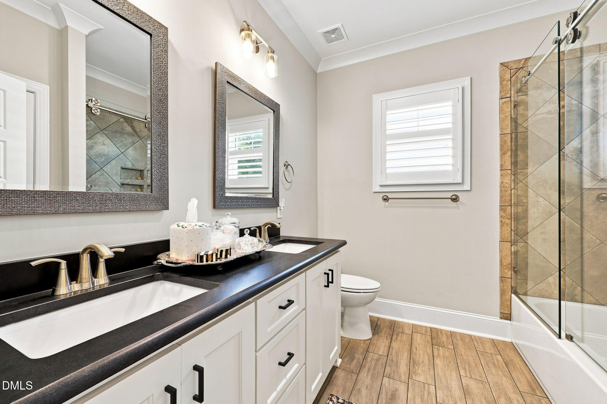 213 Allesandra Drive Property Photo 16
