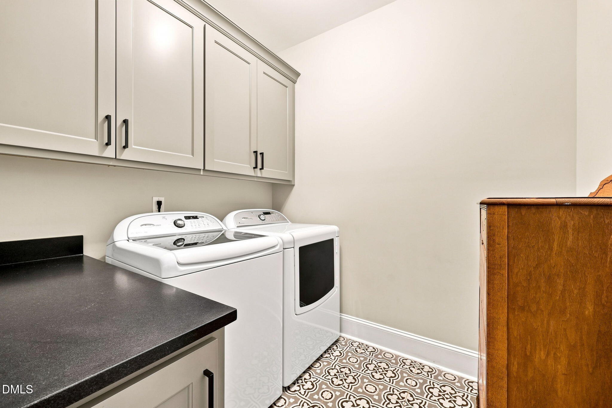 213 Allesandra Drive Property Photo 20