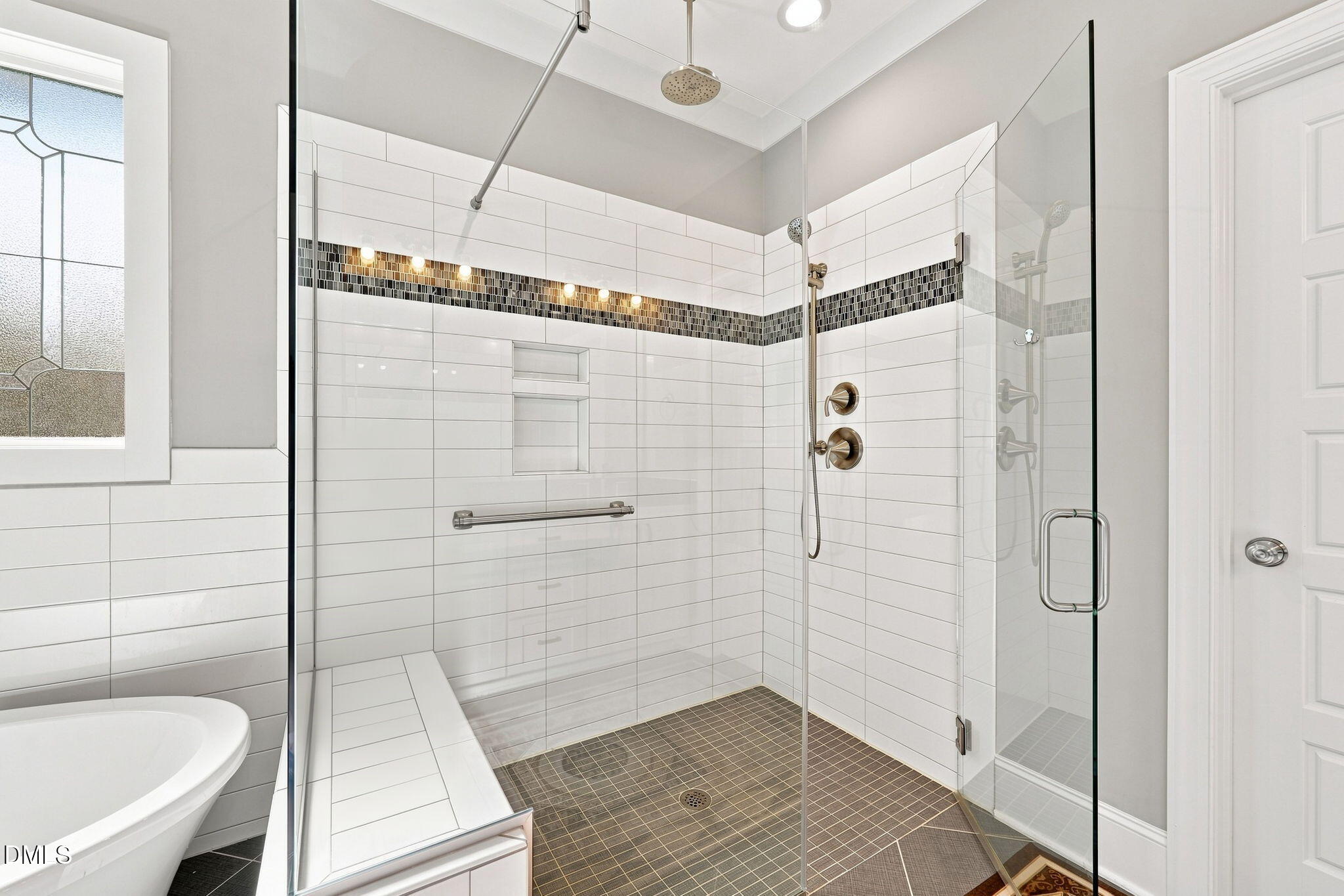 213 Allesandra Drive Property Photo 27
