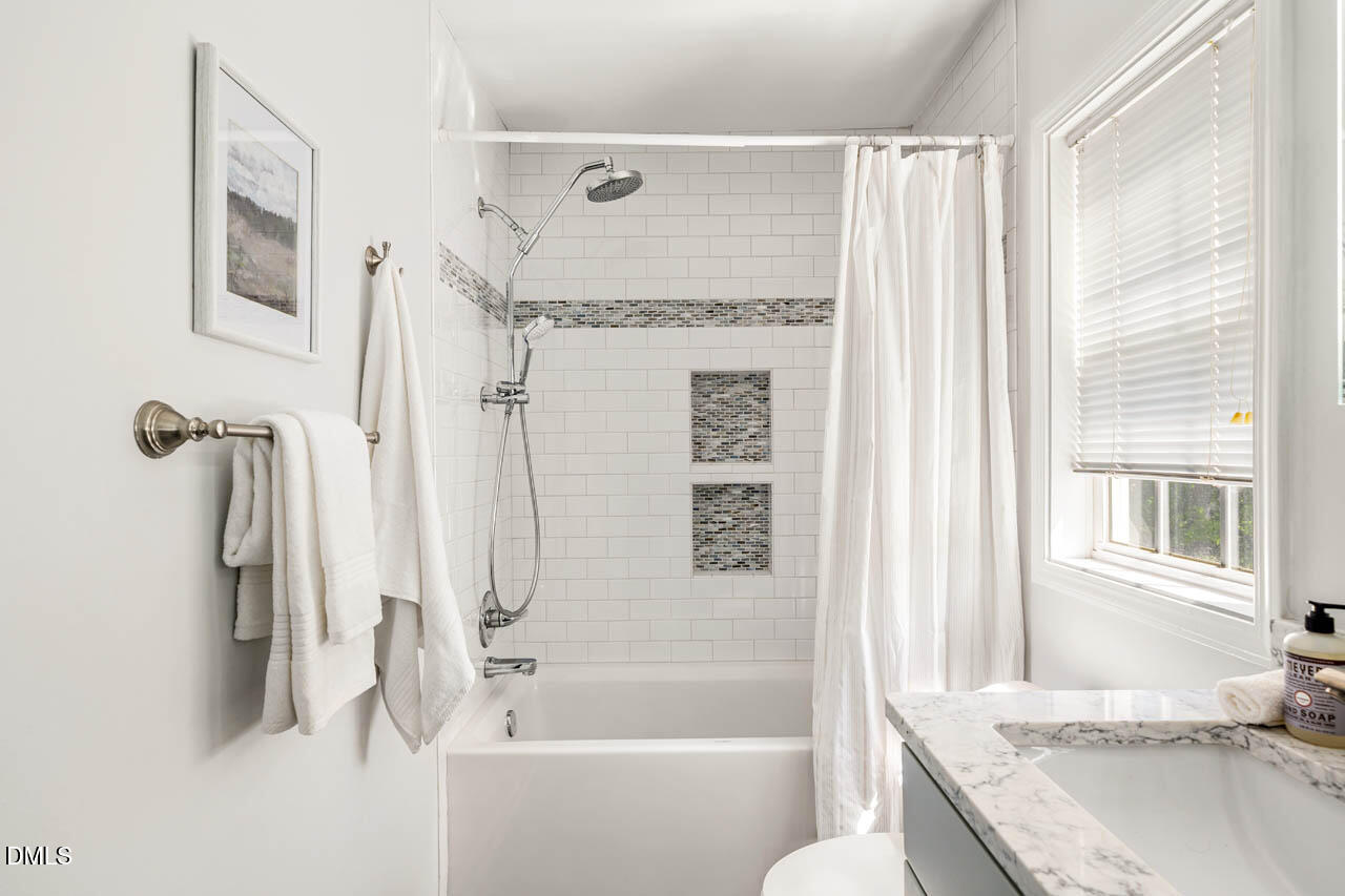 102 Adrians Place Property Photo 25